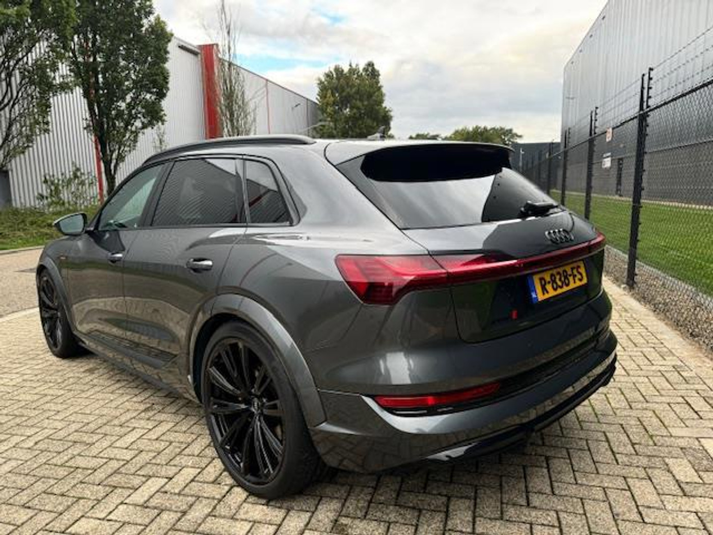 Foto van Audi E-tron S