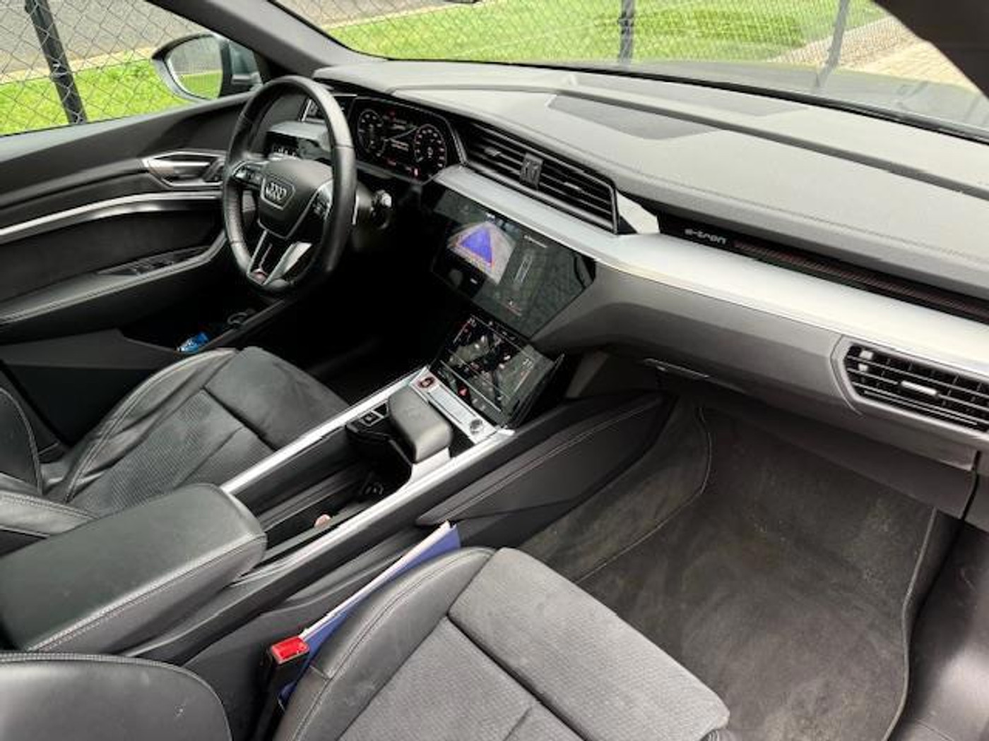 Foto van Audi E-tron S