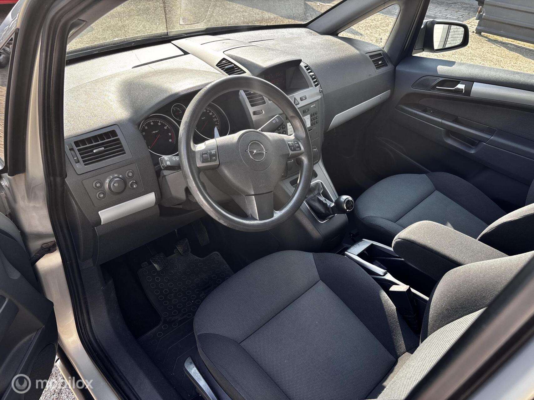 Foto van Opel Zafira