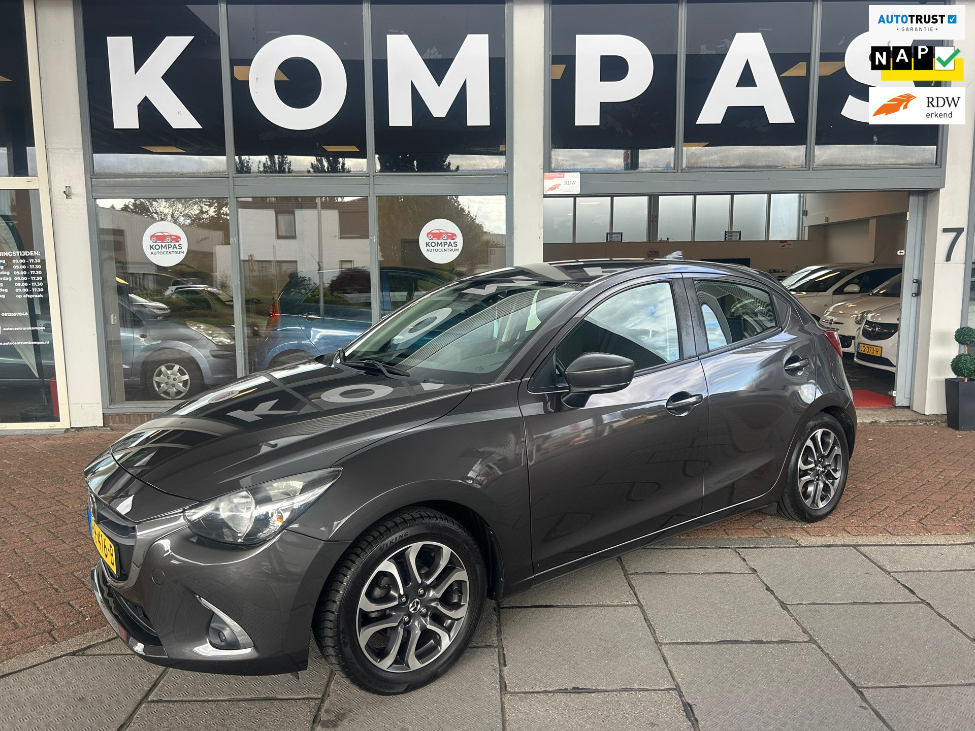 Mazda Mazda2 1.5 Skyactiv-G Dynamic+|Airco|Nap|LaneAssist|PDC|Navi|CC|Bluetooth|APK27| 2018 - voorkant