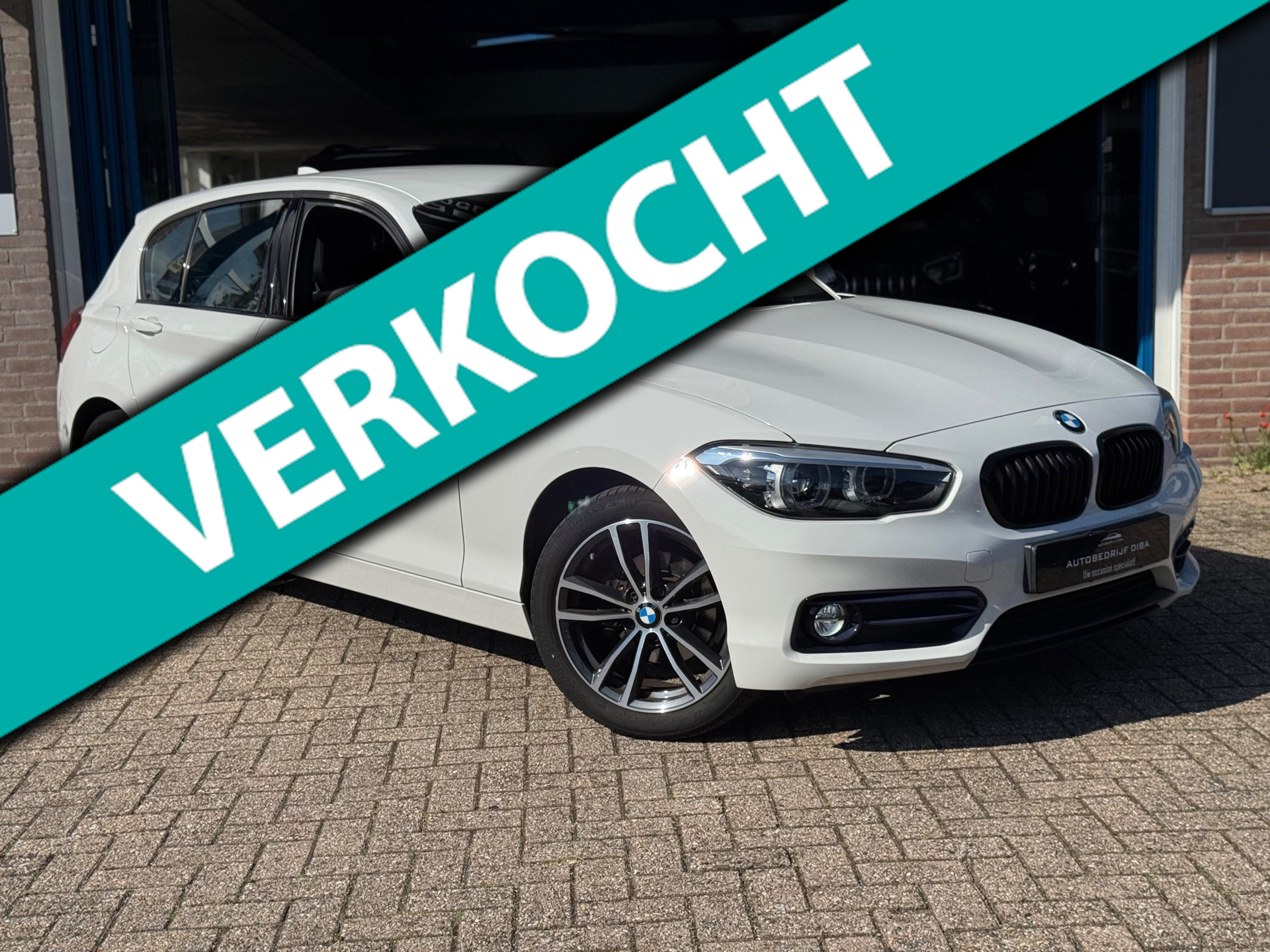BMW 116i 116i Edition Sport Shadow 2018 NAVI CLIMA NAP! 2018 - voorkant