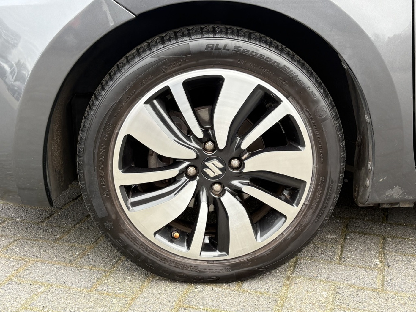 Foto van Suzuki Swift