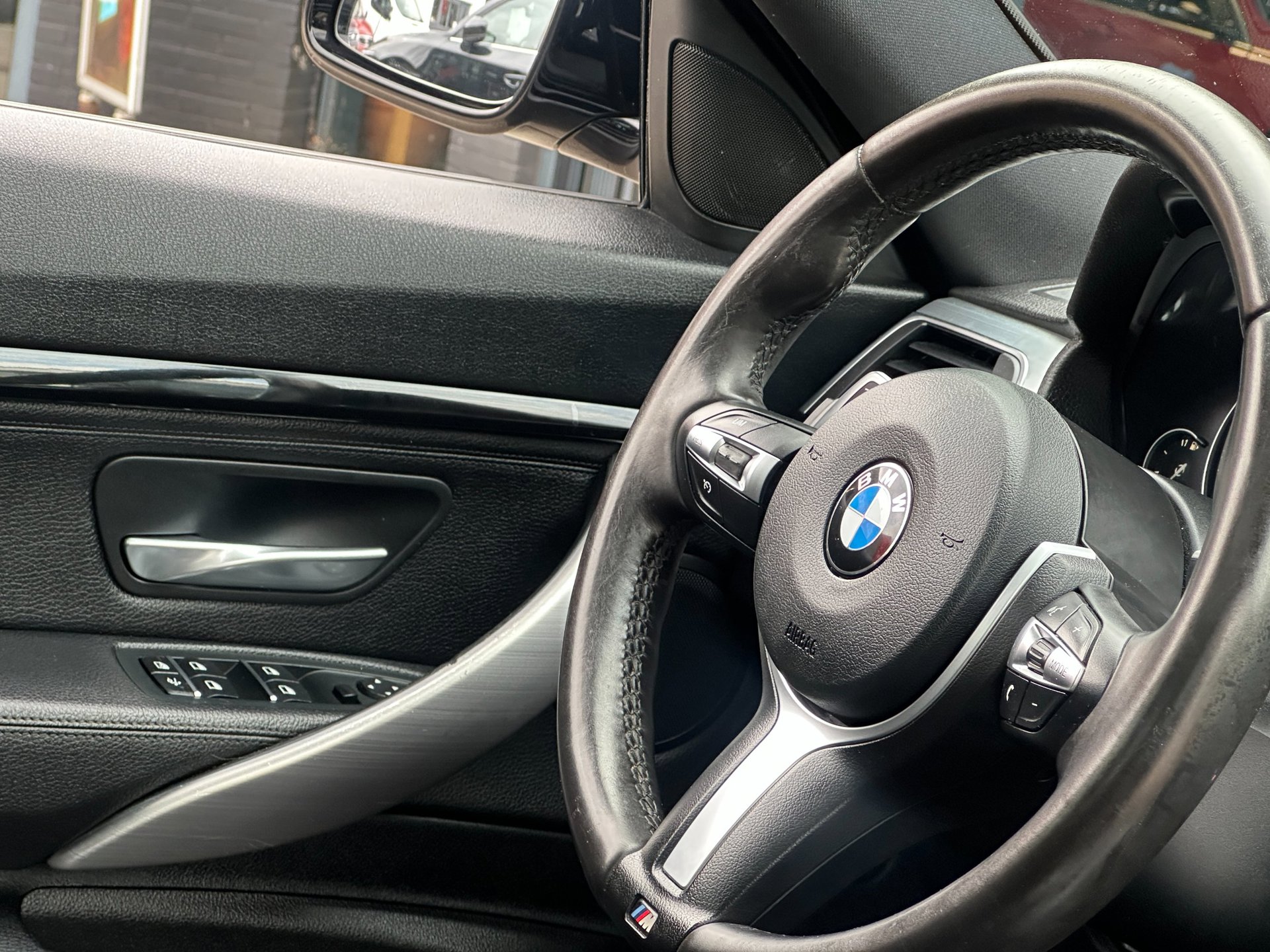 Foto van BMW 320i
