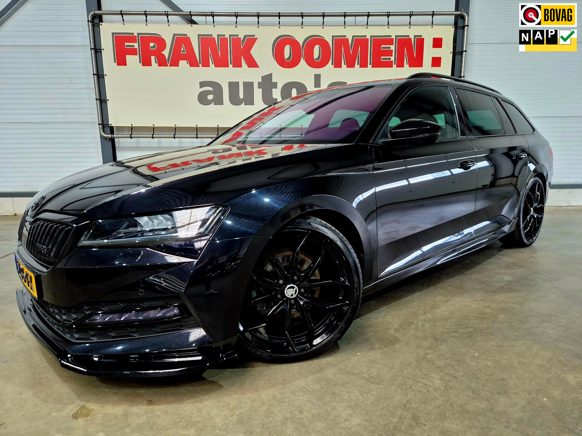 Skoda Superb 1.5 TSI 150PK ACT Sportline Business + NAP|Pano|Trekhaak|Matrix|20"LMV|Memory|Virtual|Leder/Alcantara|Sfeerverl 2023 - voorkant
