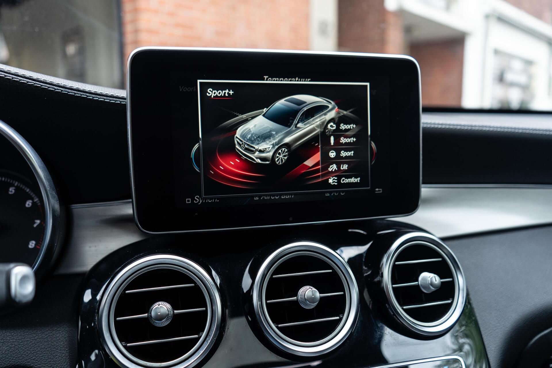 Foto van Mercedes-Benz GLC 350 E 4Matic