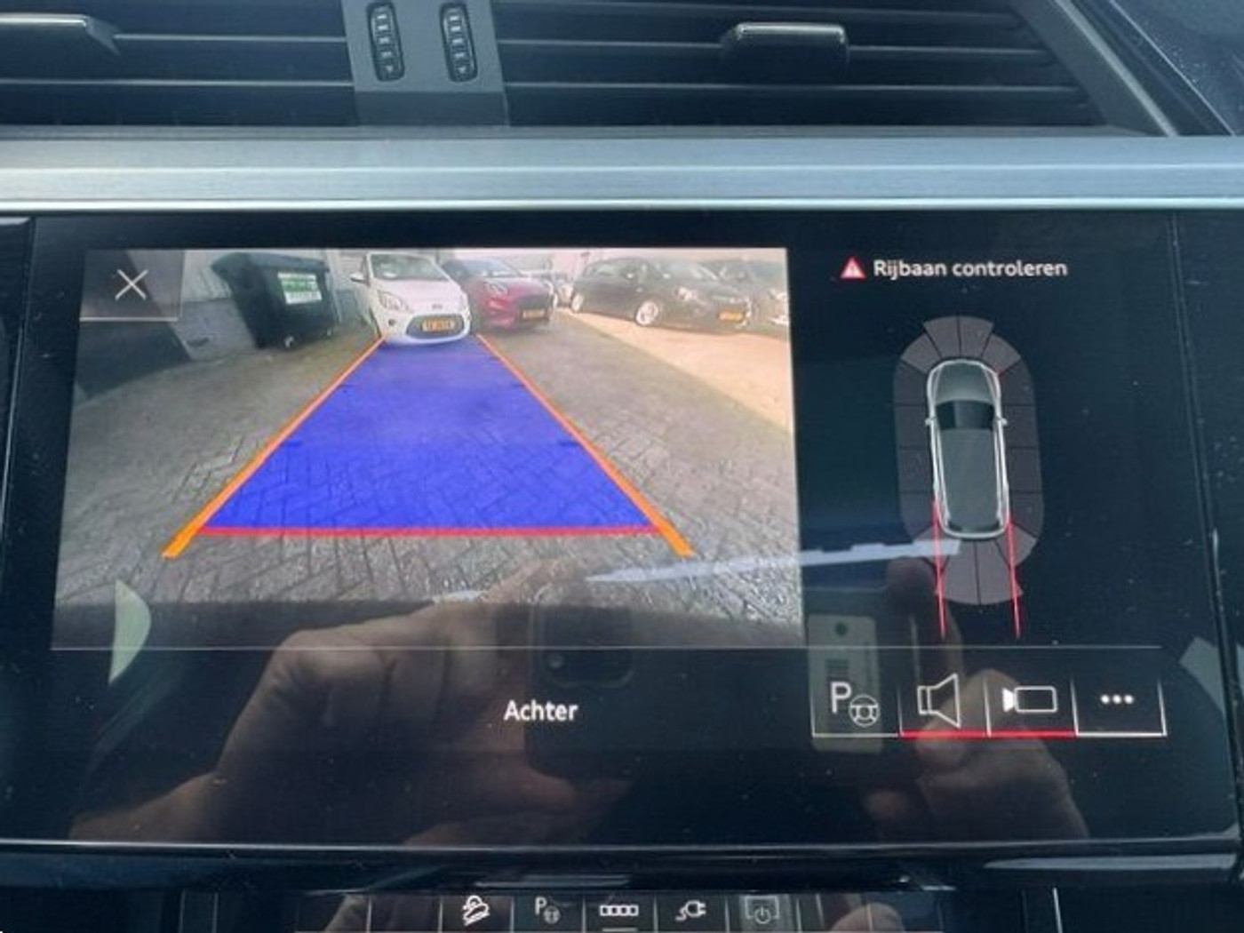 Foto van Audi E-tron 55