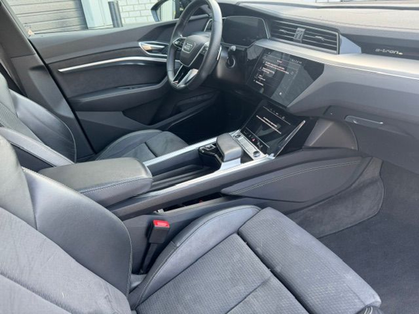 Foto van Audi E-tron 55