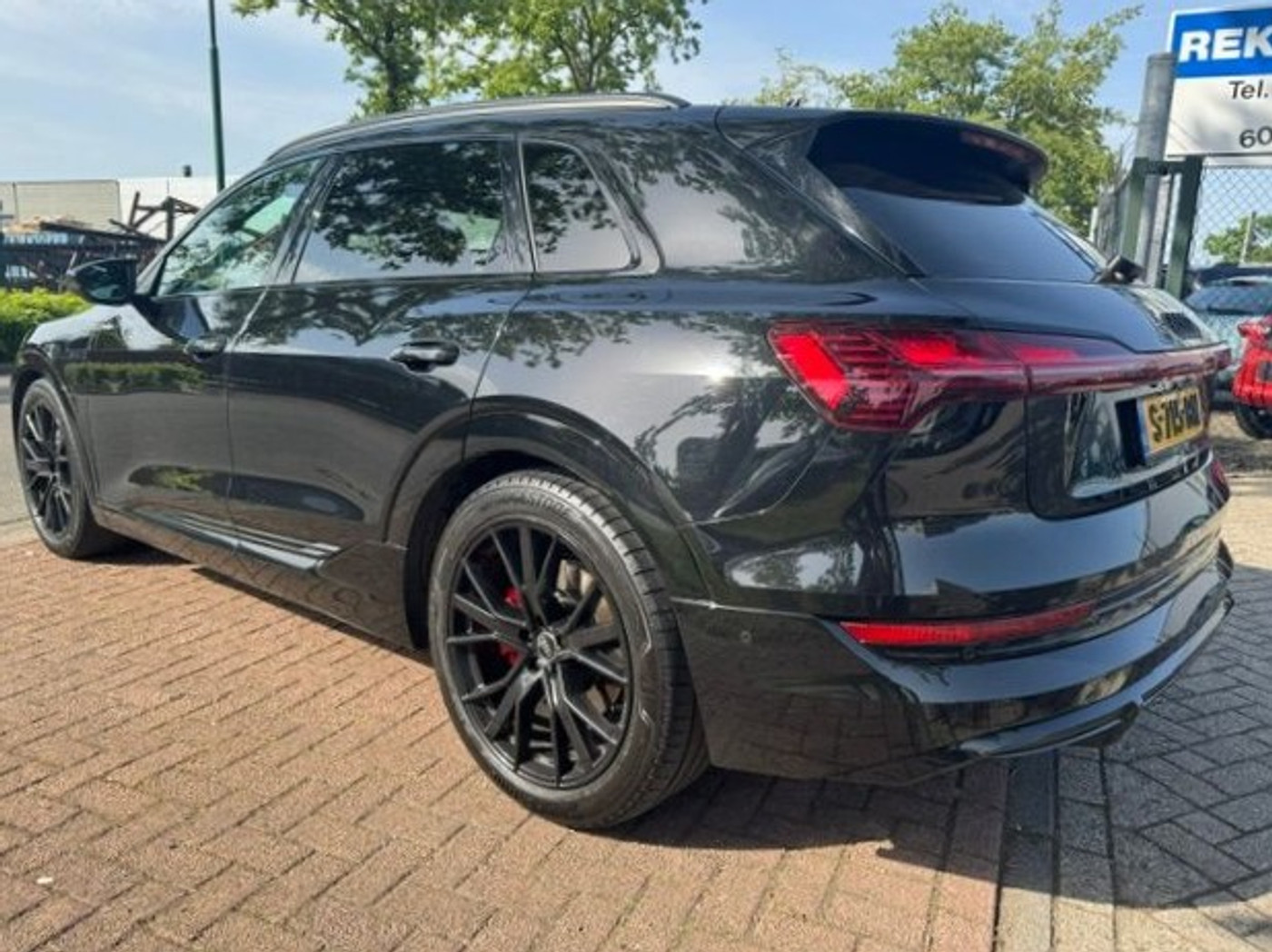 Foto van Audi E-tron 55