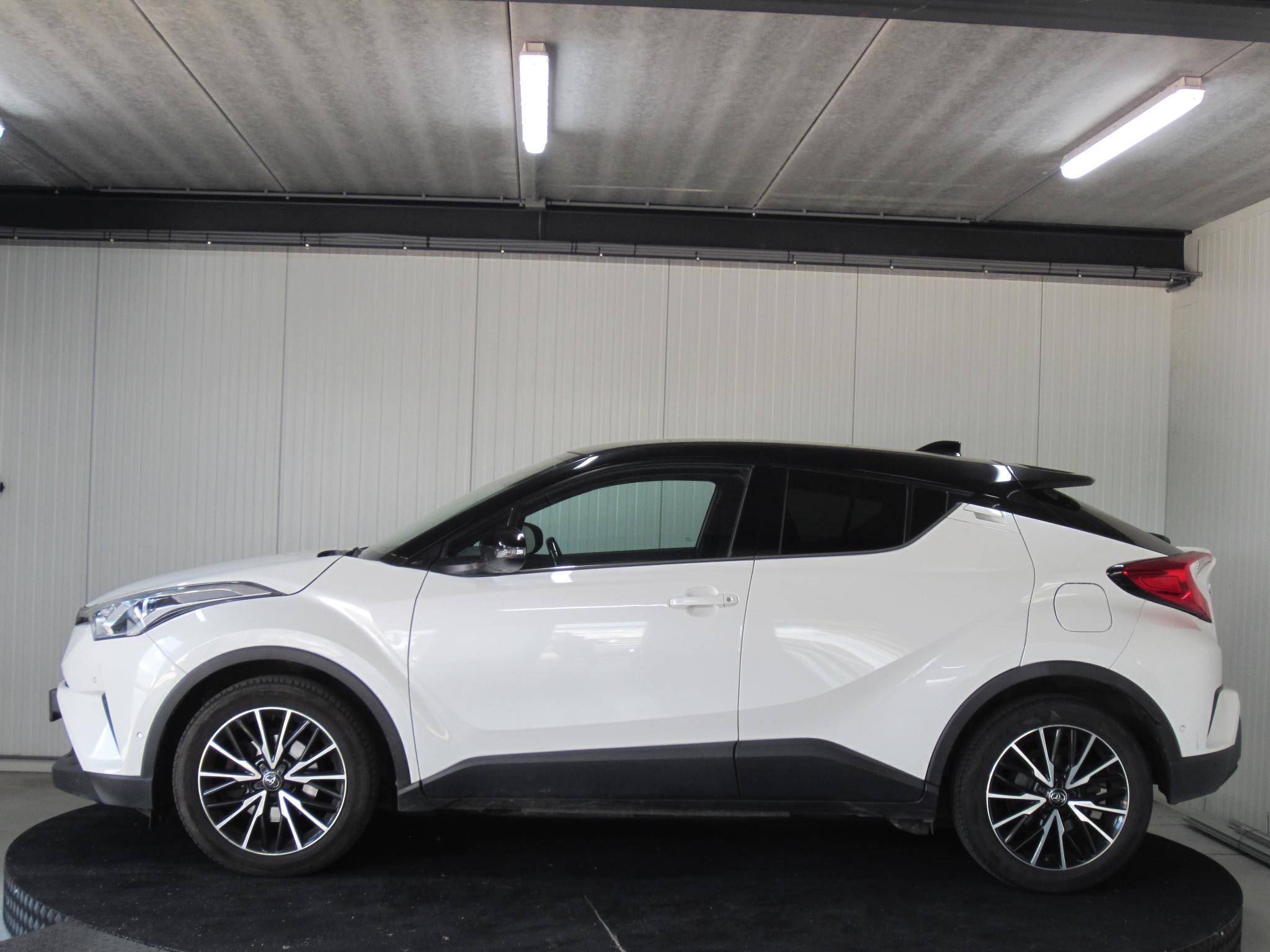 Foto van Toyota Toyota C-hr