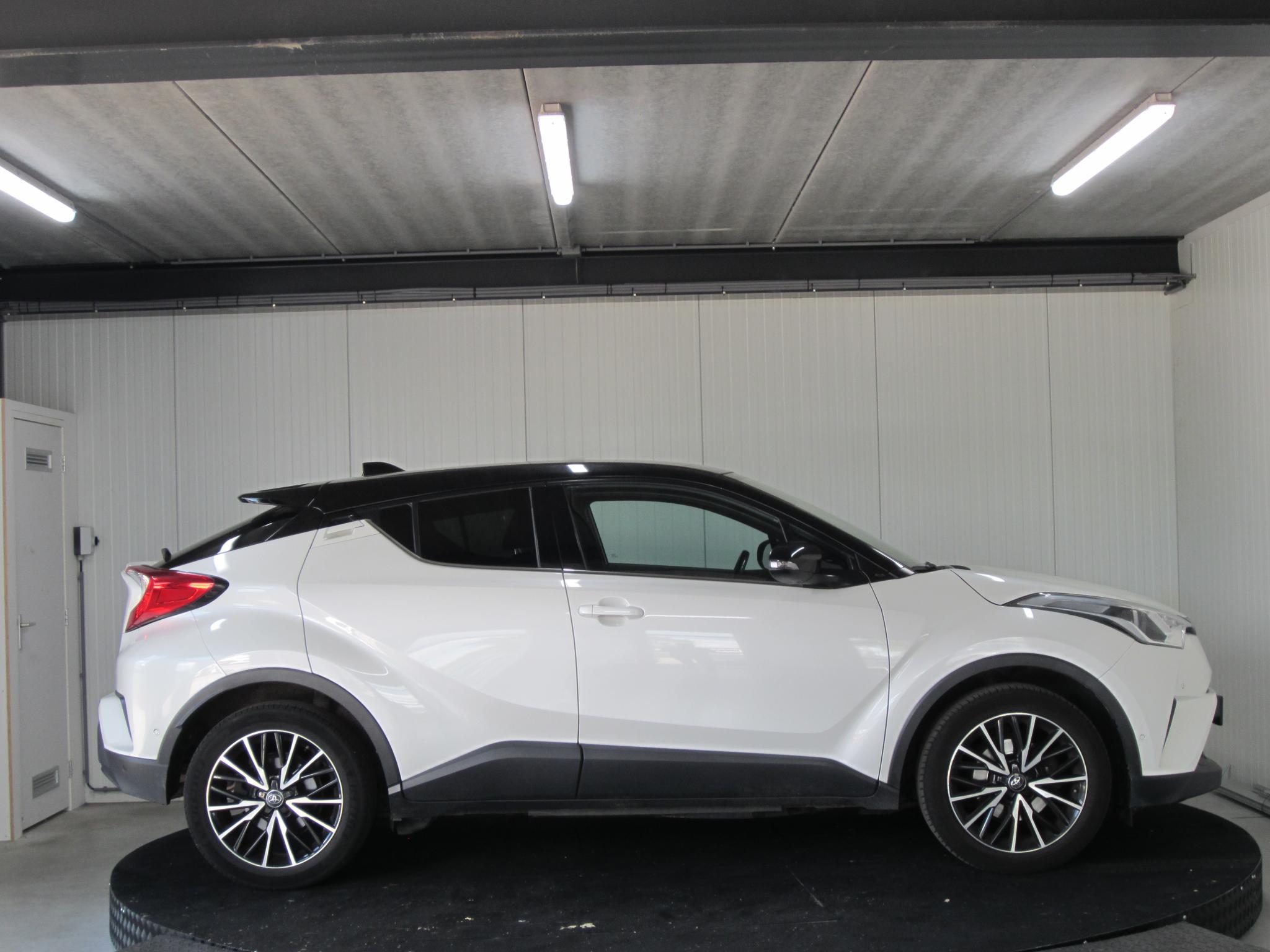 Foto van Toyota Toyota C-hr