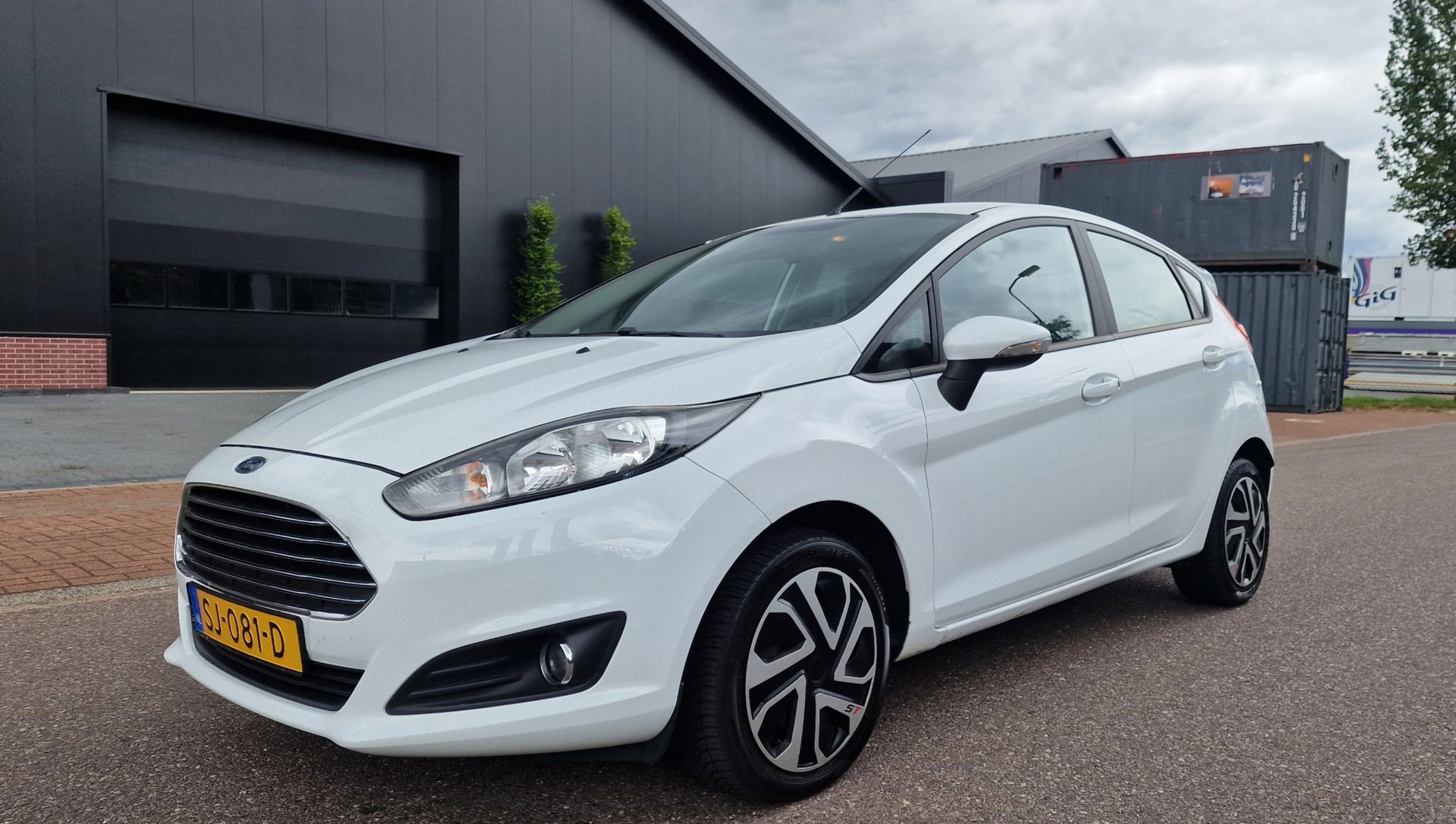 Ford Fiesta 1.0 Titanium AIRCO 2 X SLEUTELS ELEC.PAKET 2015 - voorkant