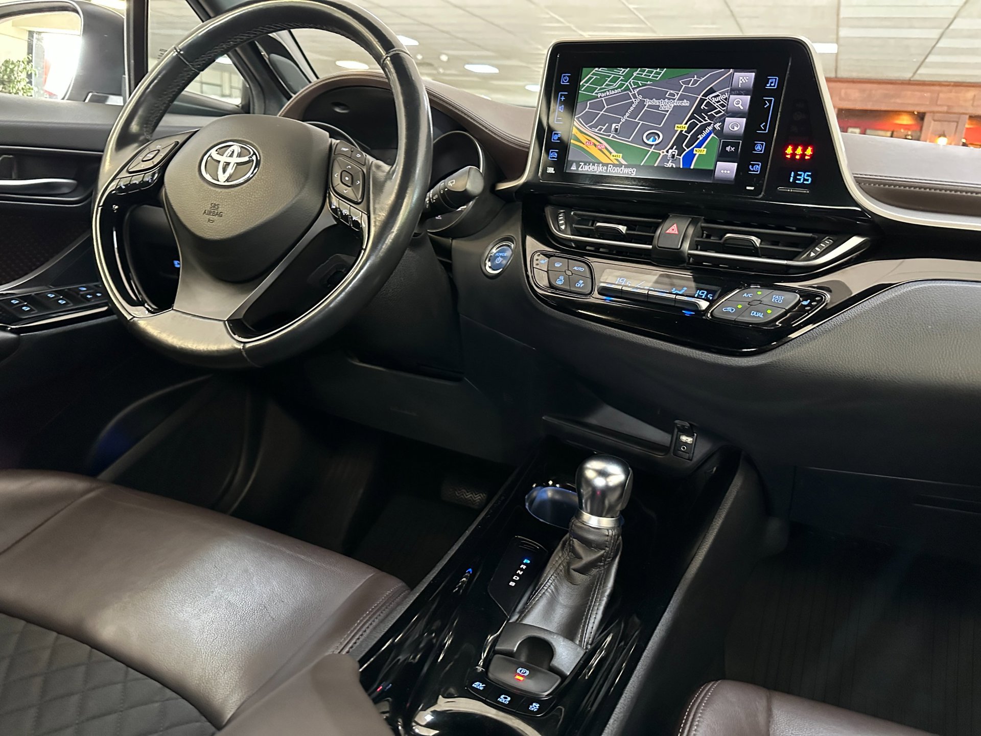 Foto van Toyota Toyota C-hr