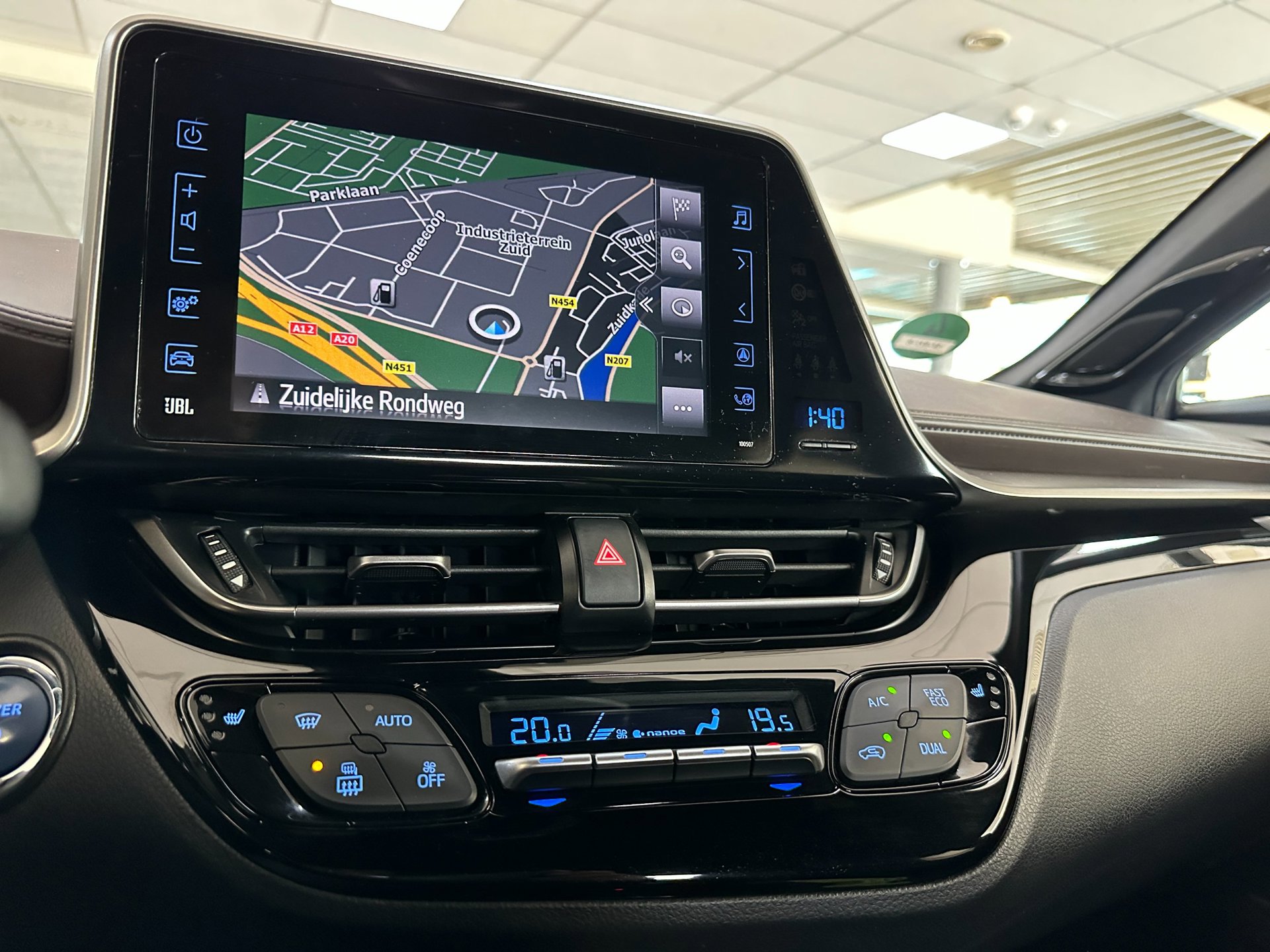 Foto van Toyota Toyota C-hr