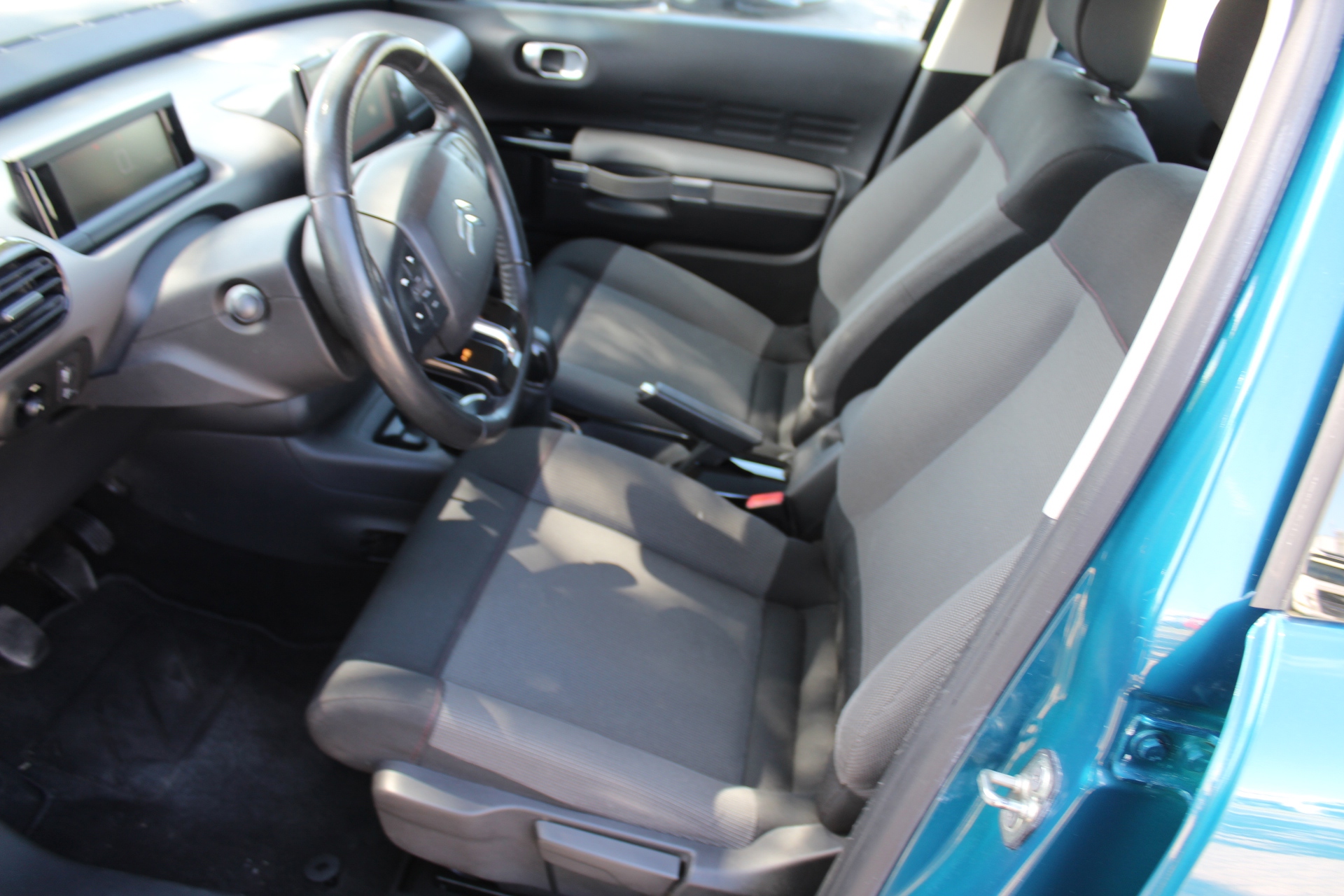 Foto van Citroen C4 Cactus