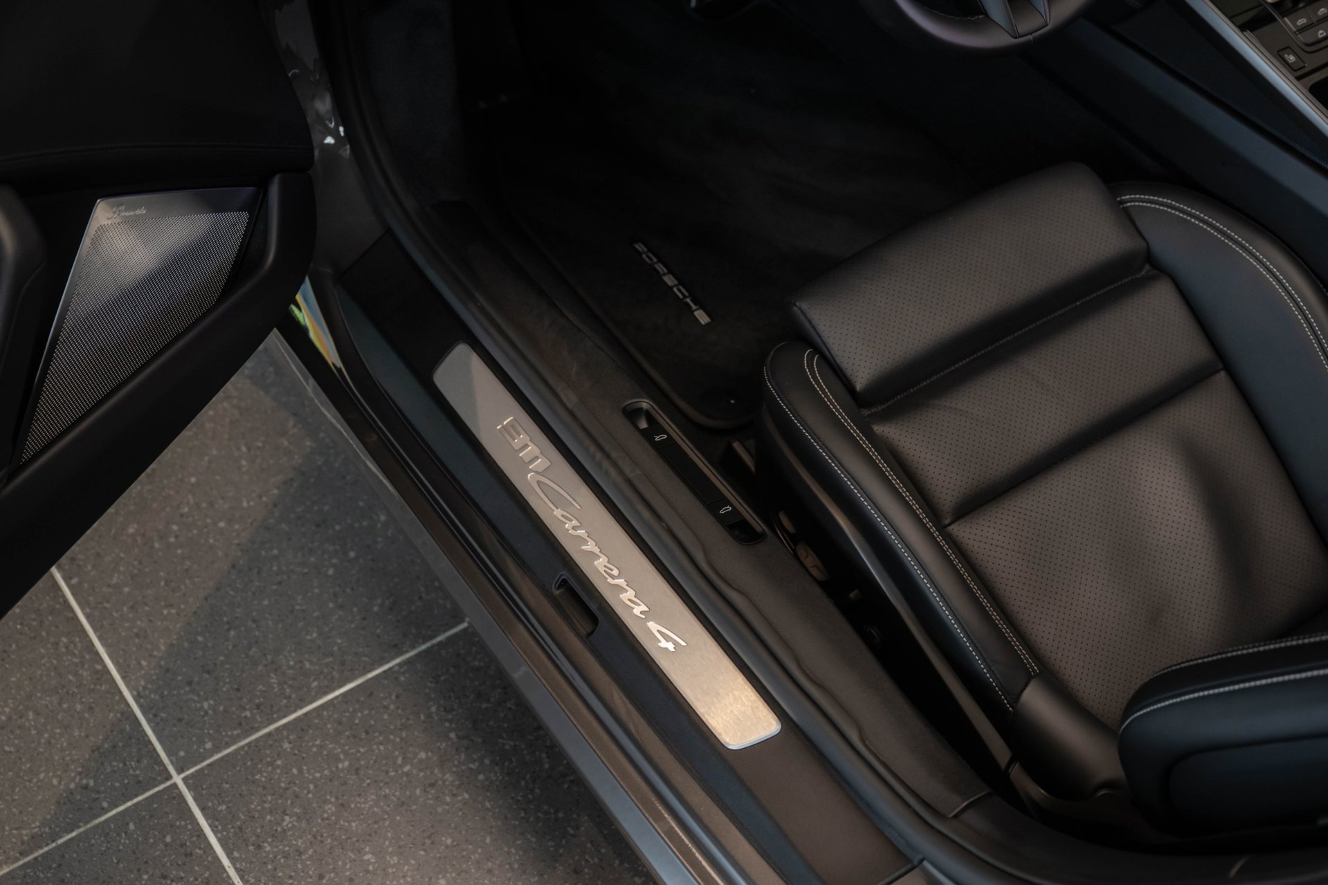 Foto van Porsche 911 Carrera 4