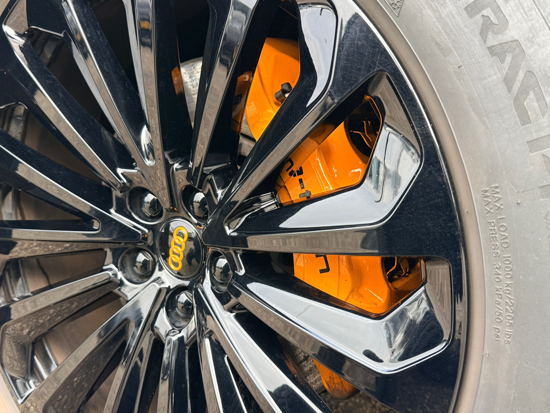Foto van Audi E-tron Sportback 50