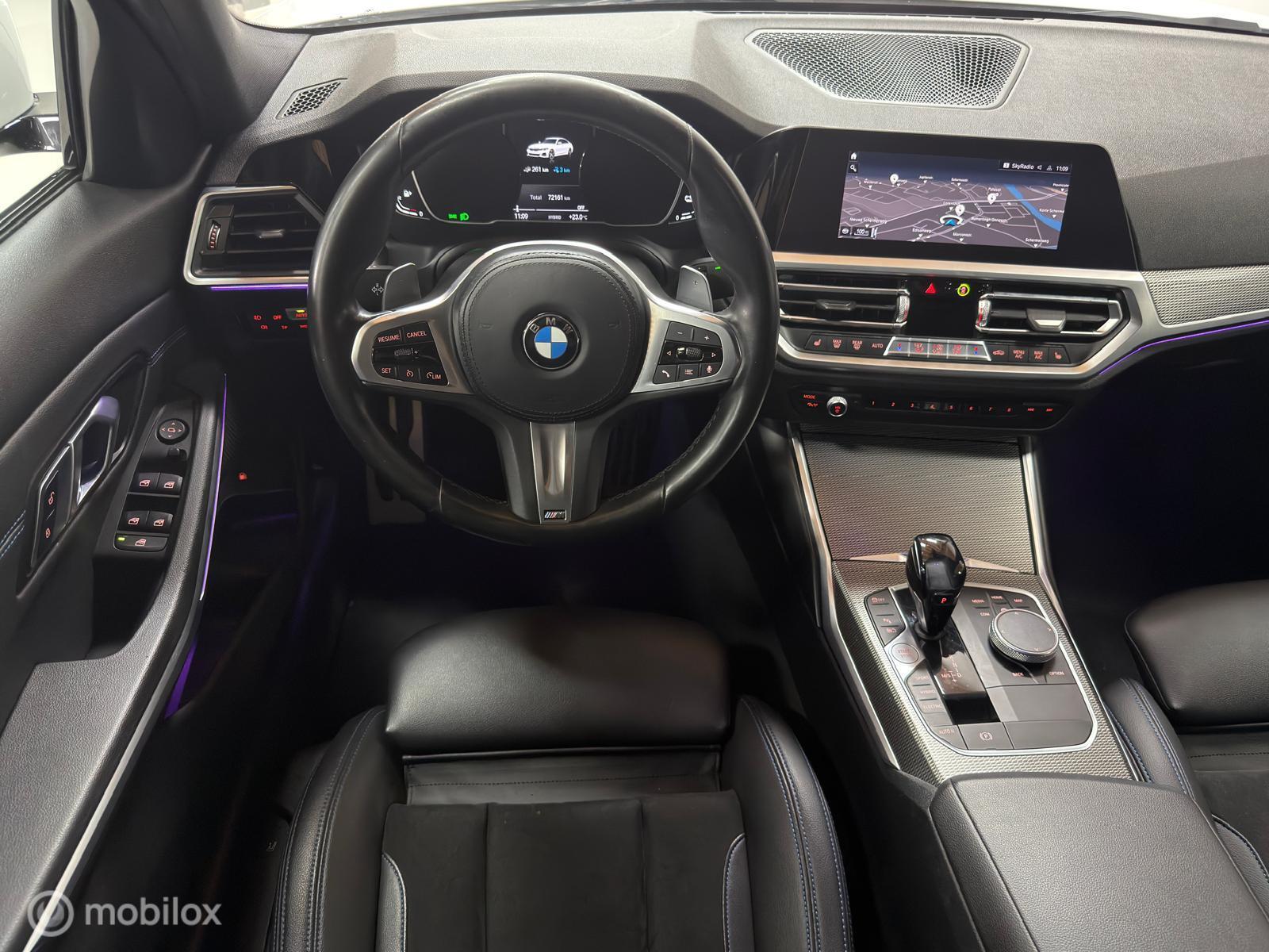Foto van BMW 330e xDrive