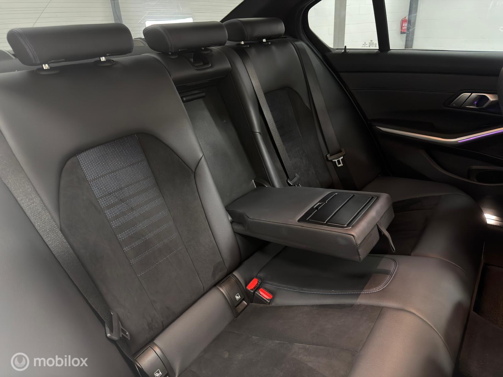 Foto van BMW 330e xDrive