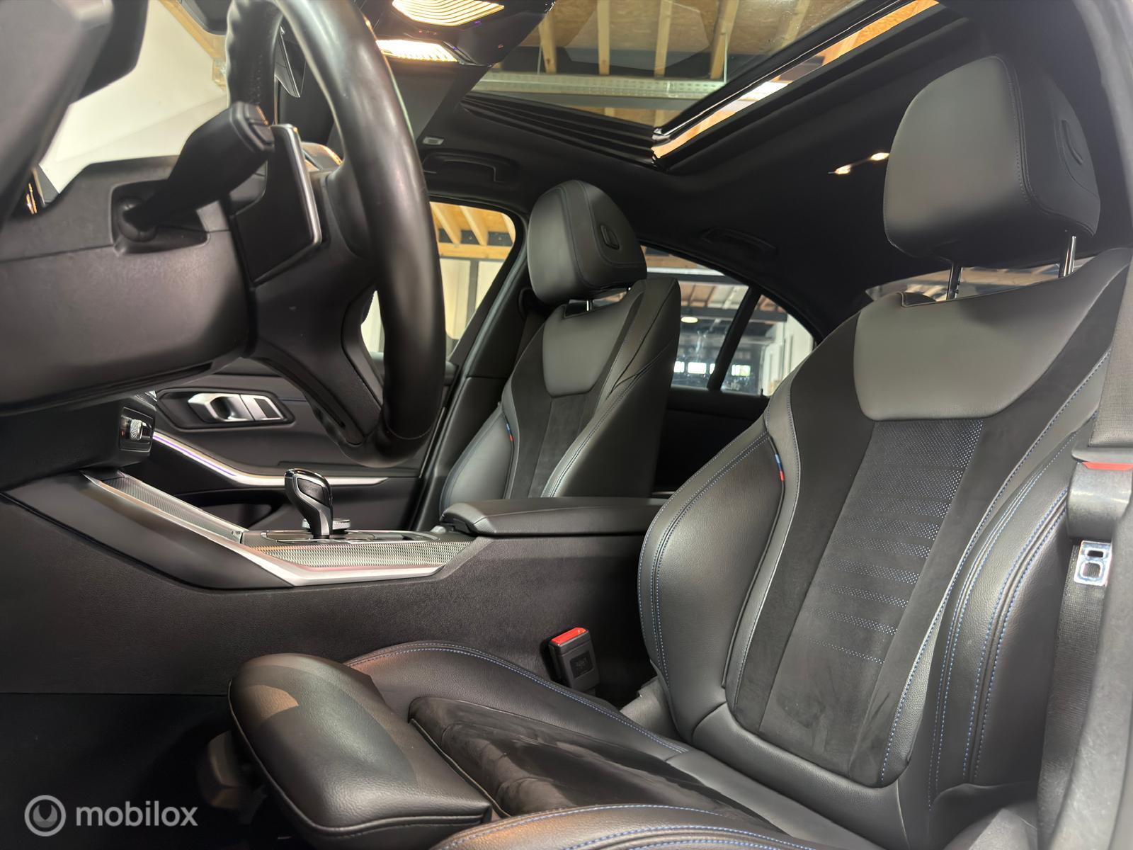 Foto van BMW 330e xDrive