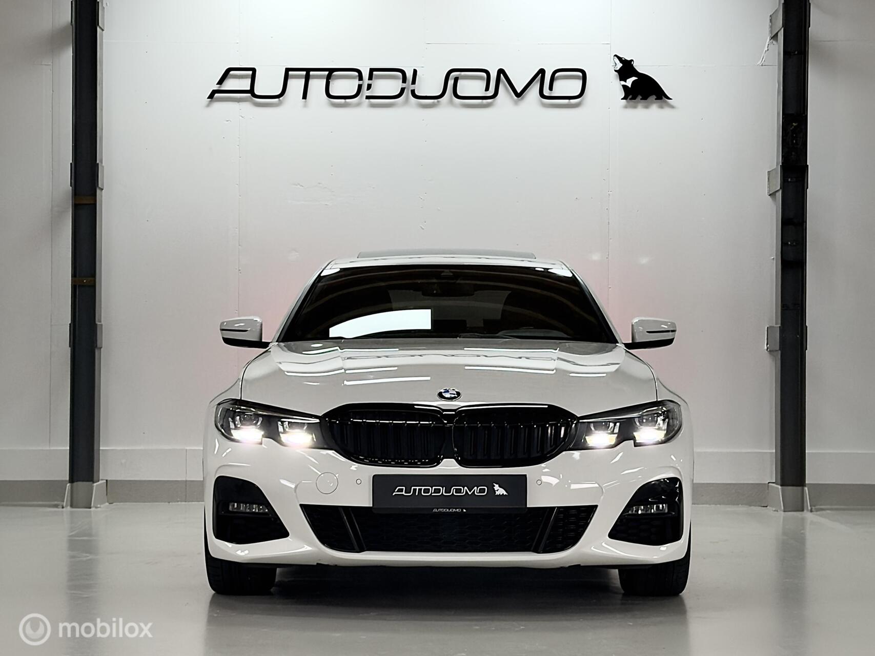 Foto van BMW 330e xDrive