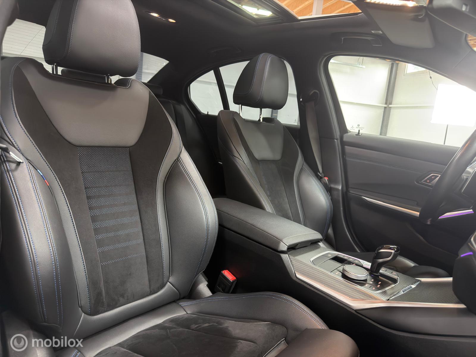 Foto van BMW 330e xDrive