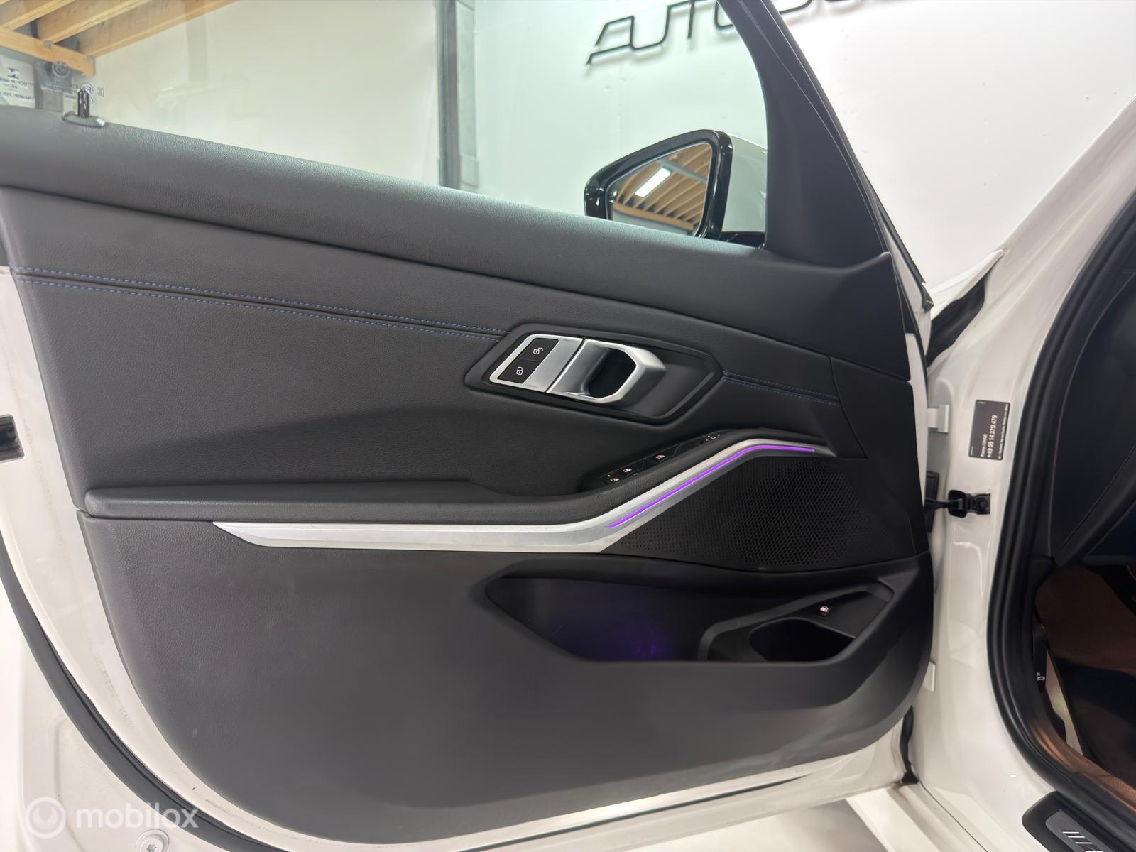Foto van BMW 330e xDrive