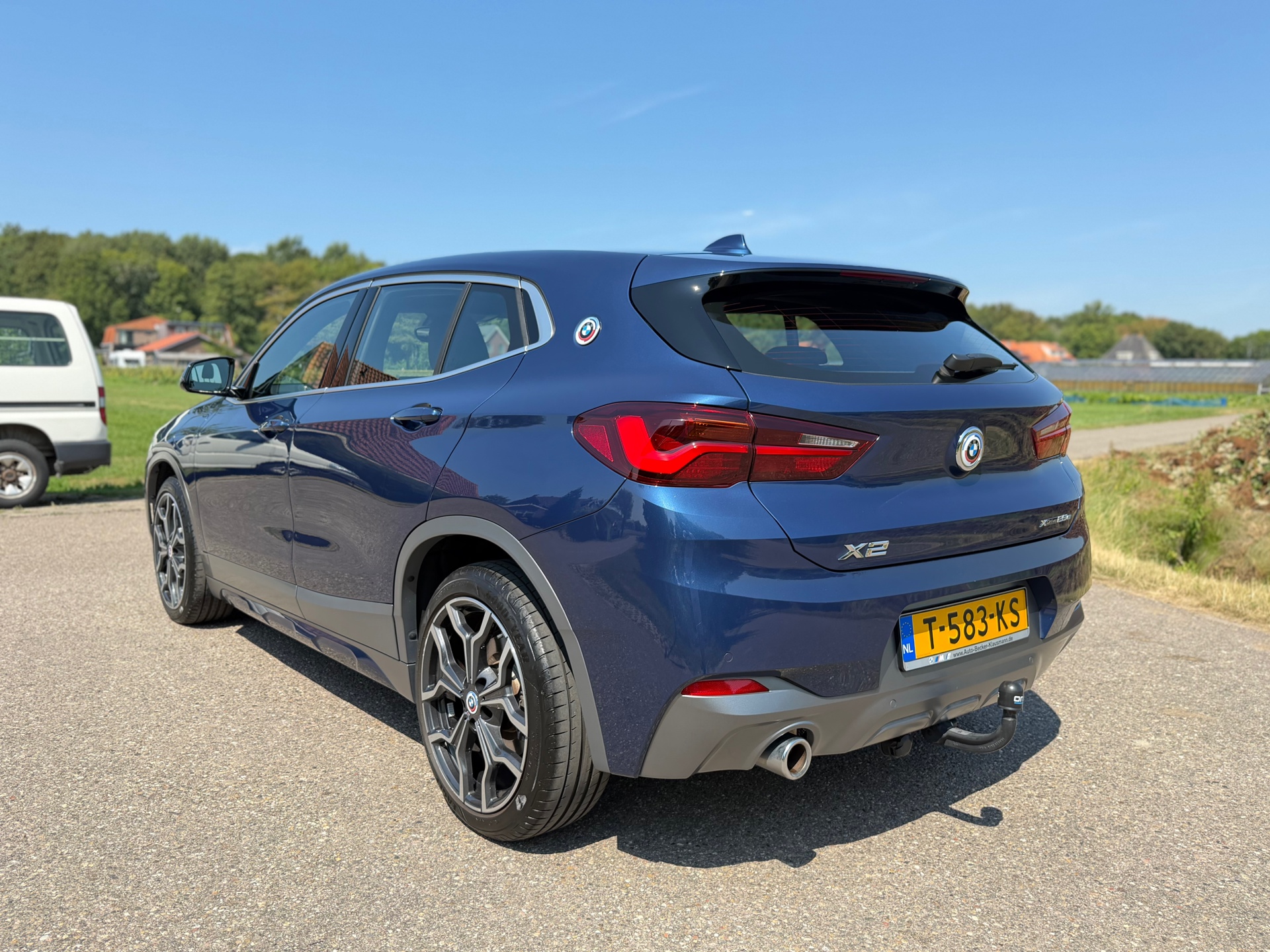Foto van BMW X2 Xdrive25e