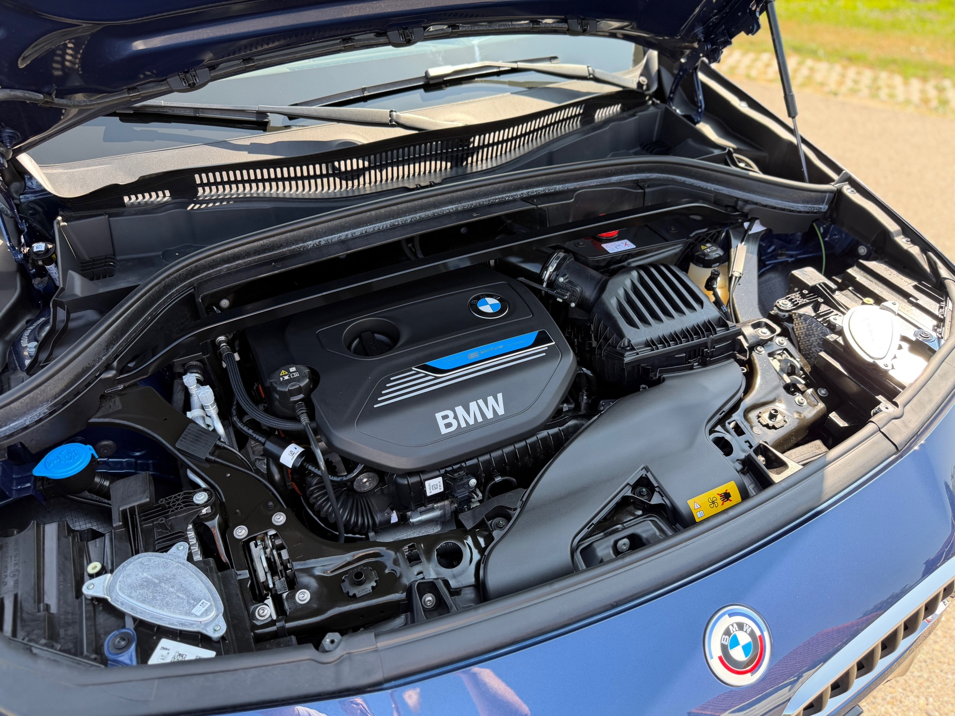 Foto van BMW X2 Xdrive25e