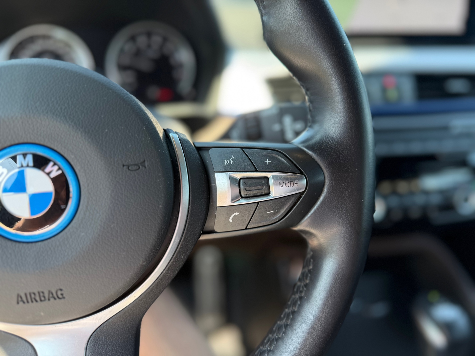 Foto van BMW X2 Xdrive25e