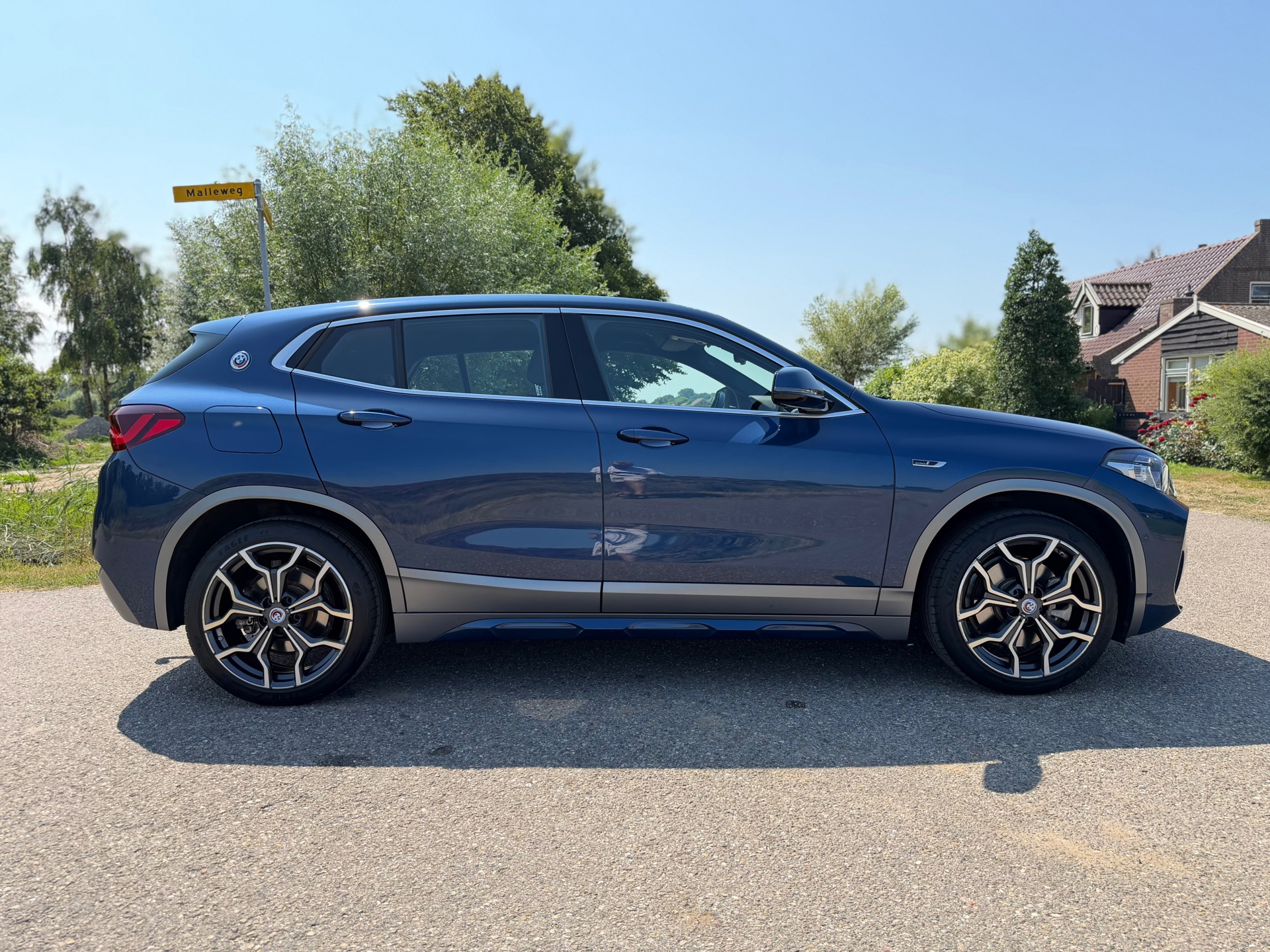 Foto van BMW X2 Xdrive25e