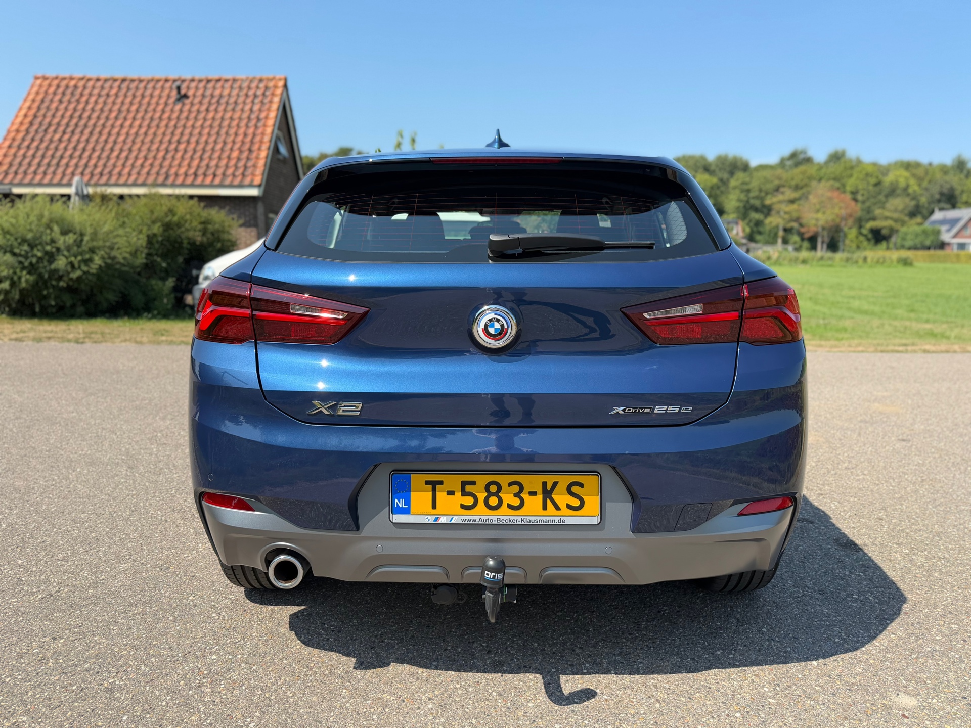 Foto van BMW X2 Xdrive25e
