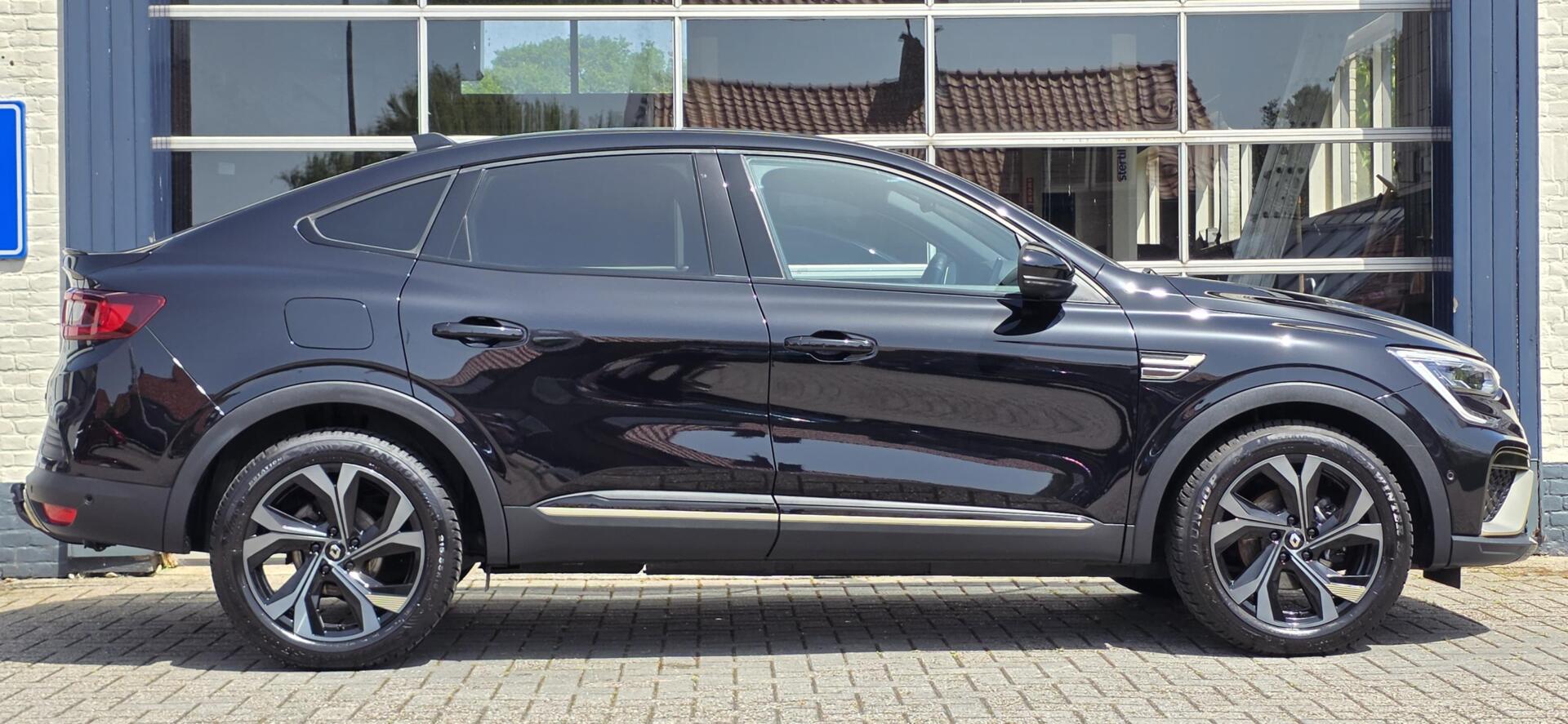 Foto van Renault Arkana E-tech