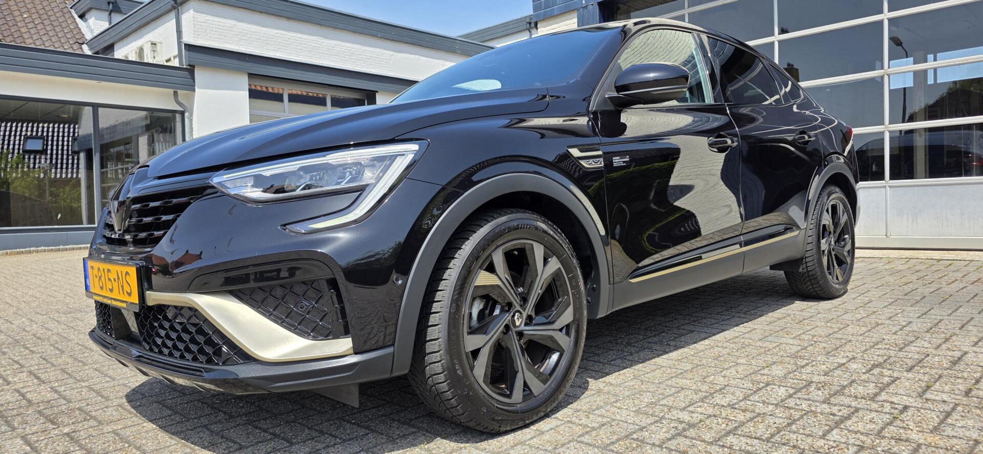 Foto van Renault Arkana E-tech