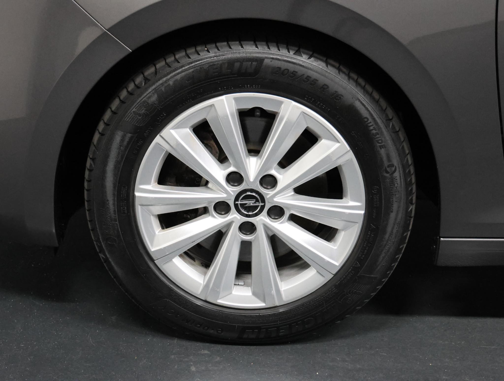 Foto van Opel Astra Sports Tourer