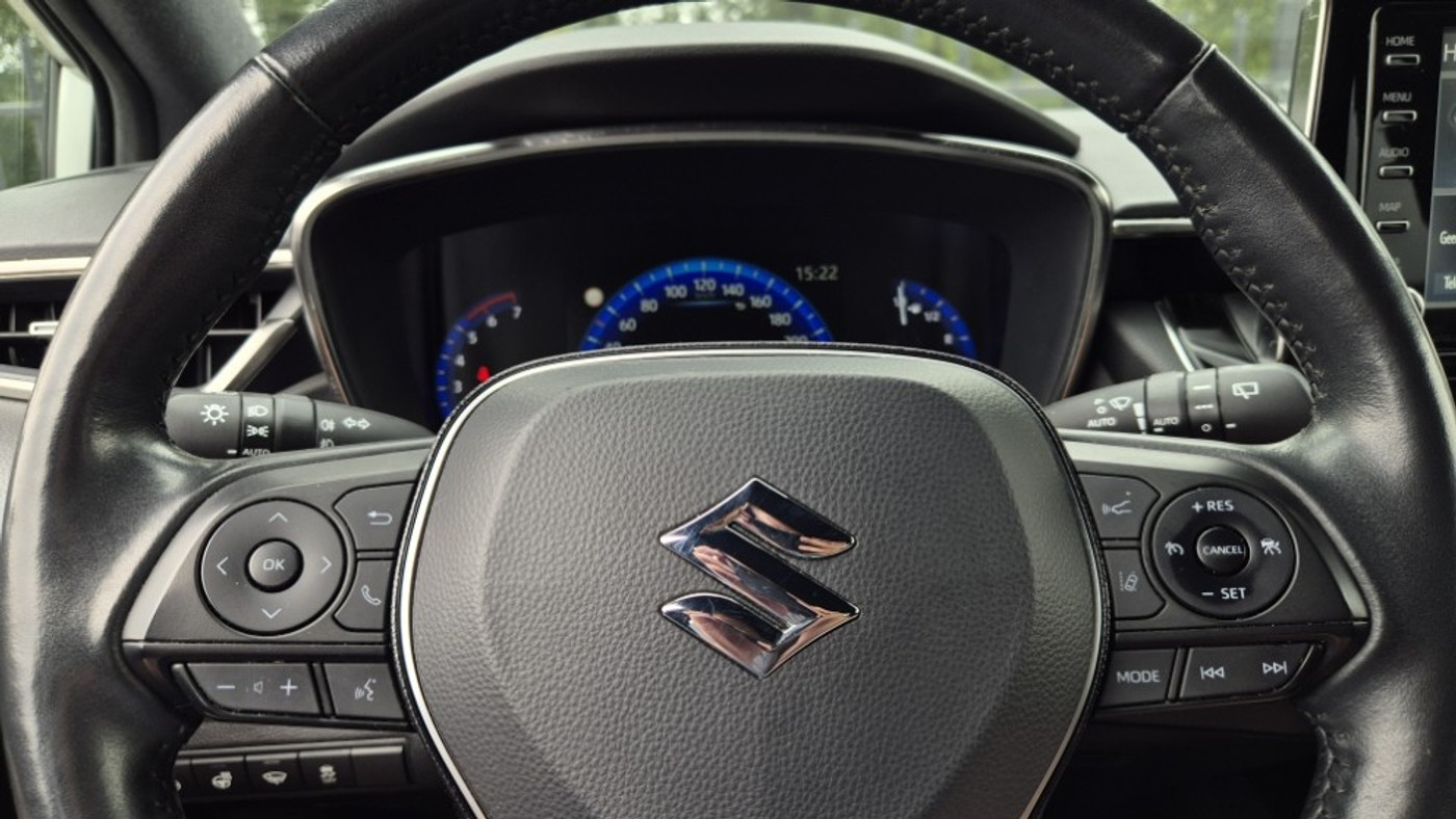 Foto van Suzuki Suzuki Swace