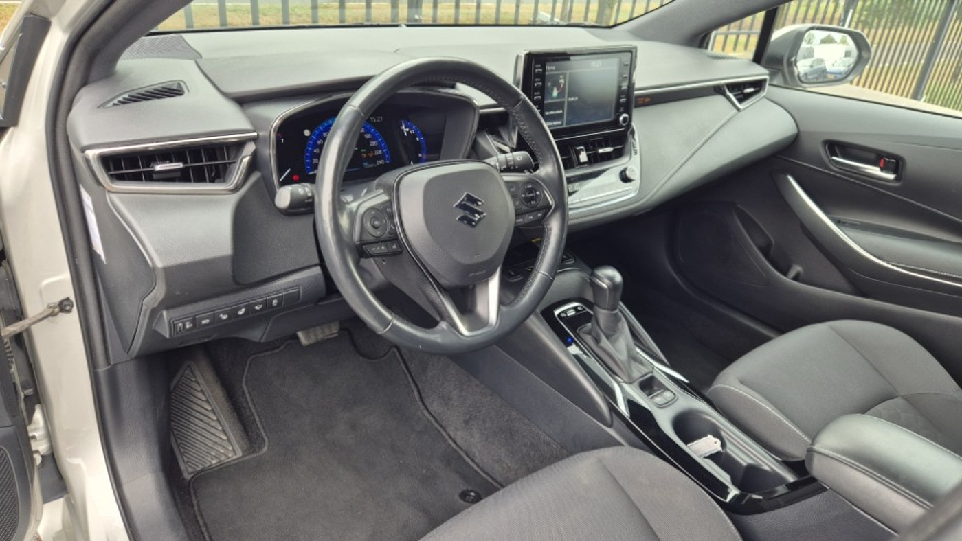 Foto van Suzuki Suzuki Swace