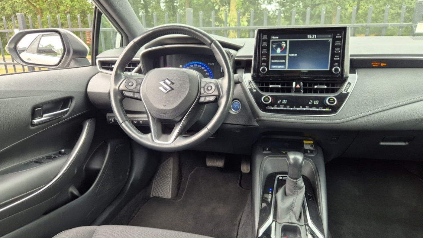 Foto van Suzuki Suzuki Swace