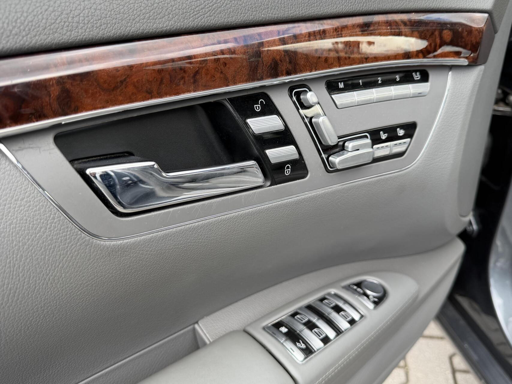 Foto van Mercedes-Benz S 500