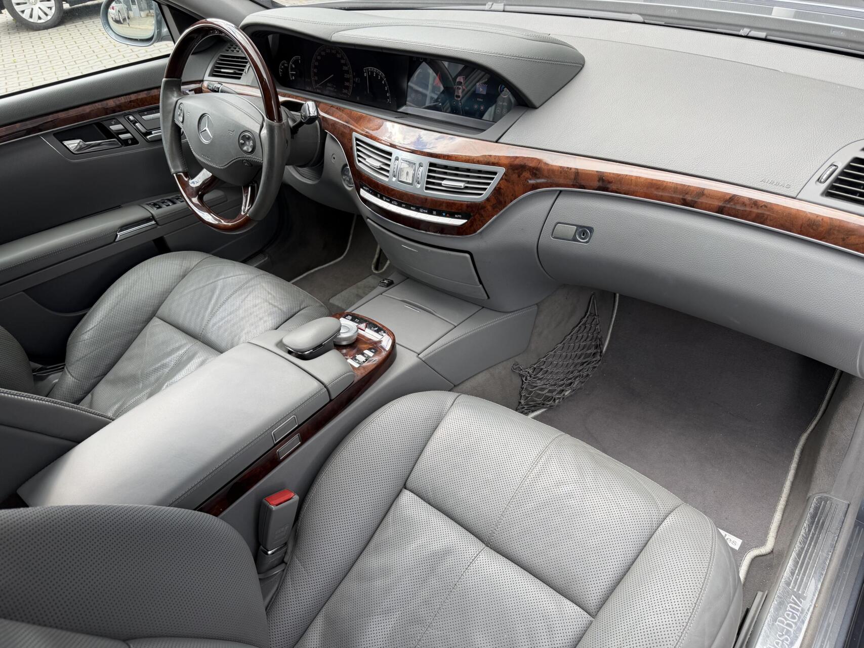 Foto van Mercedes-Benz S 500
