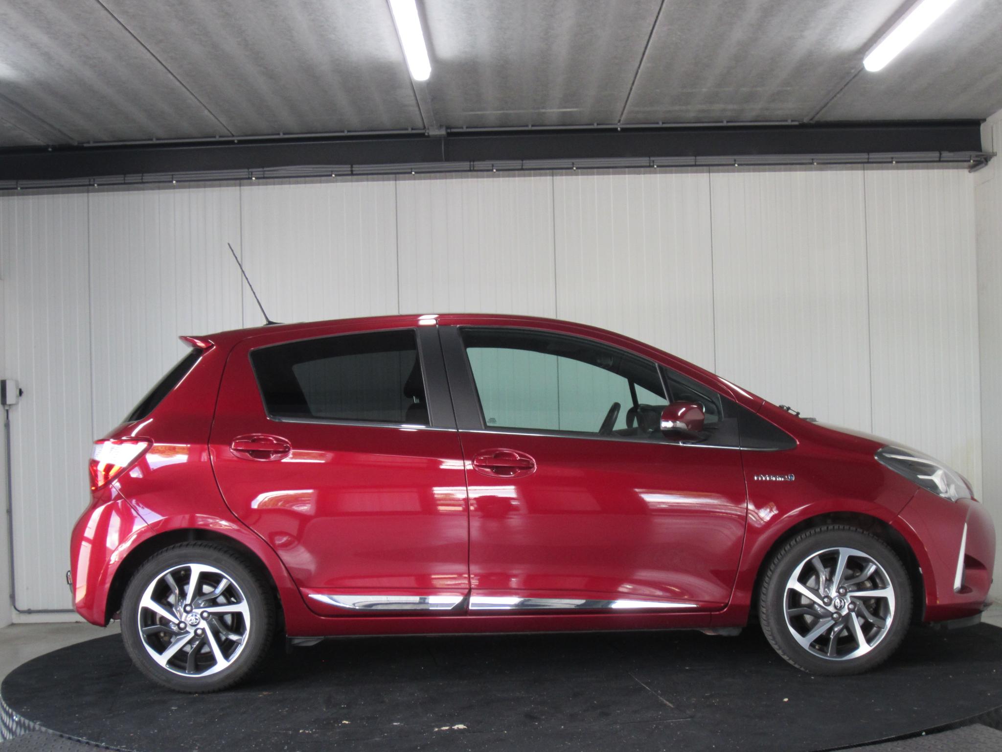 Foto van Toyota Toyota Yaris Hybrid