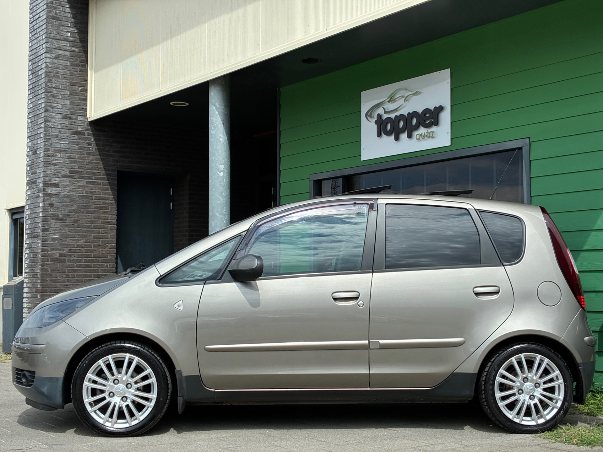 Foto van Mitsubishi Mitsubishi Colt