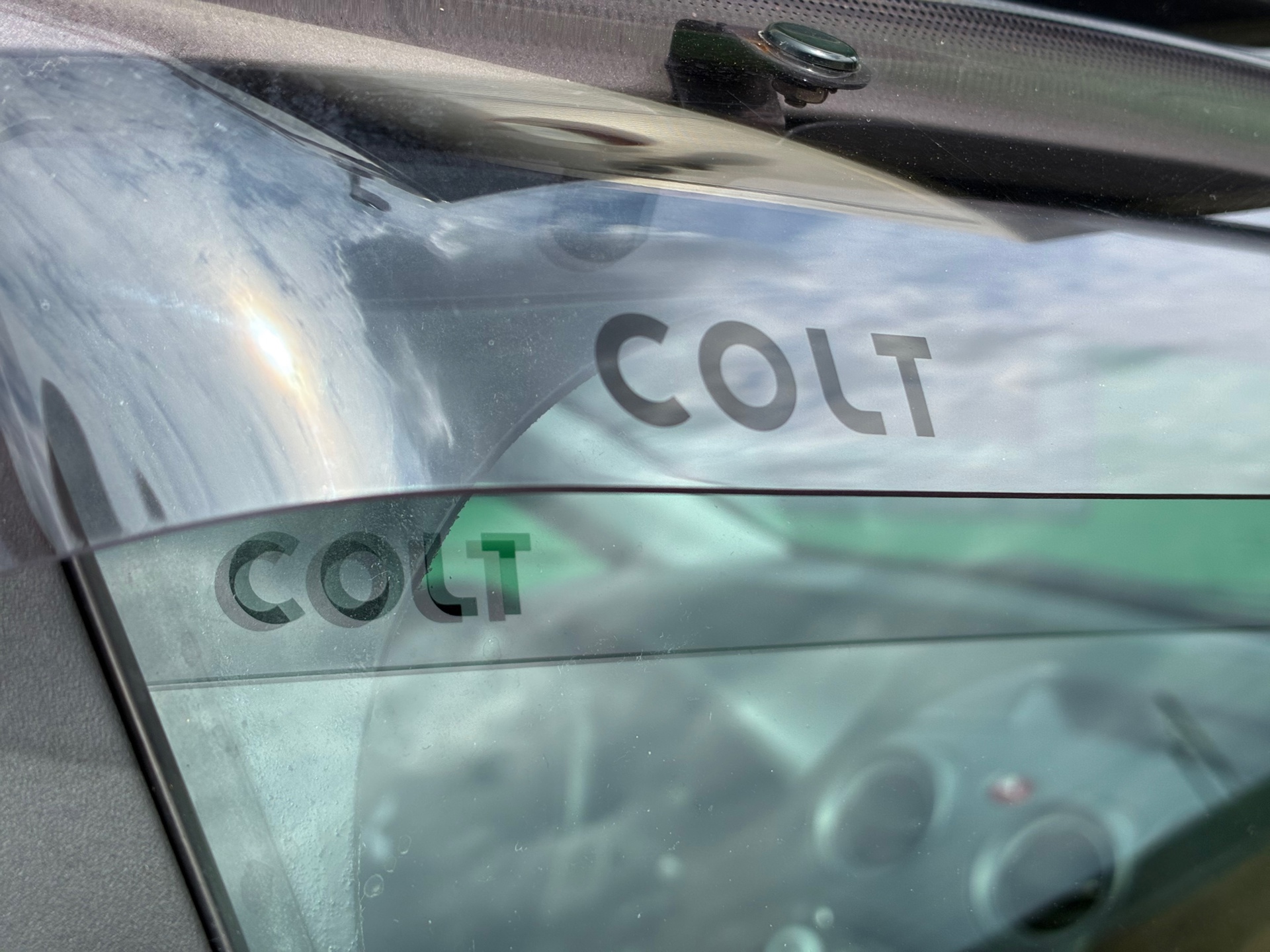 Foto van Mitsubishi Mitsubishi Colt