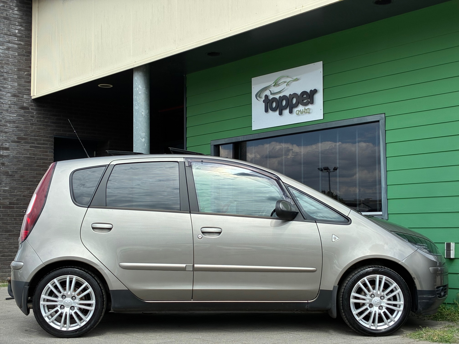 Foto van Mitsubishi Mitsubishi Colt