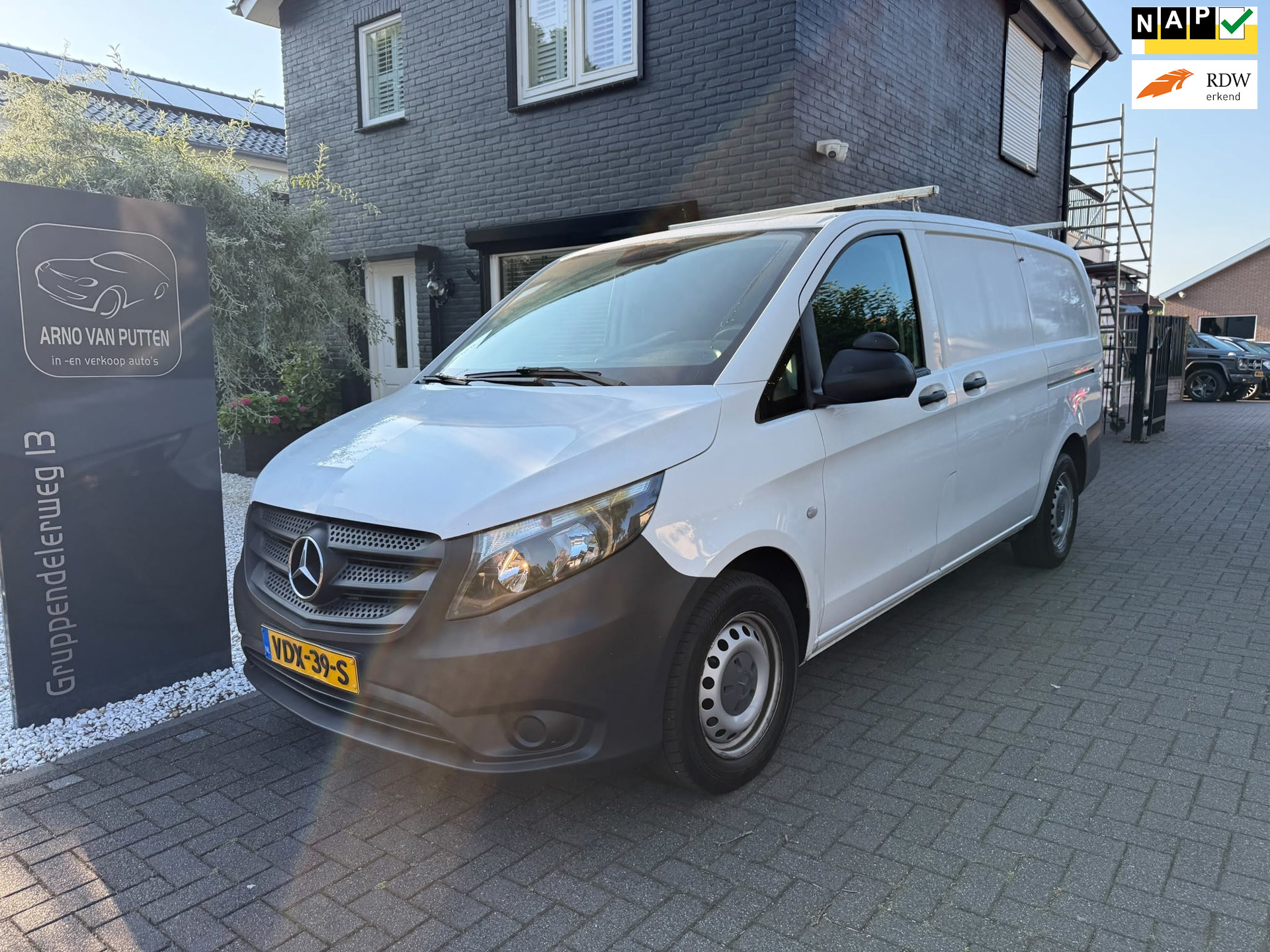 Mercedes-Benz Vito 114 CDI Lang / 2 schuifdeuren / Airco / Cruise 2020 - voorkant