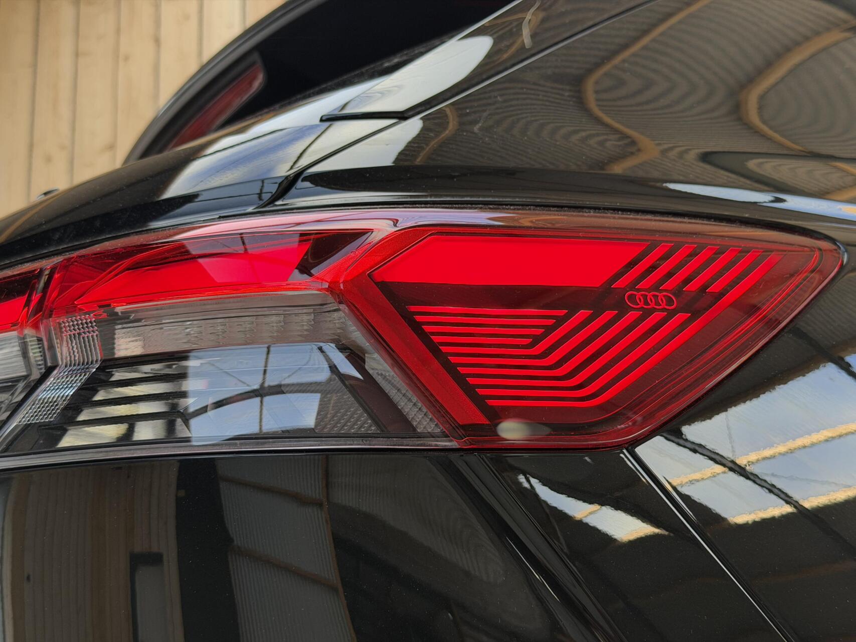 Foto van Audi Q4 40 E-tron