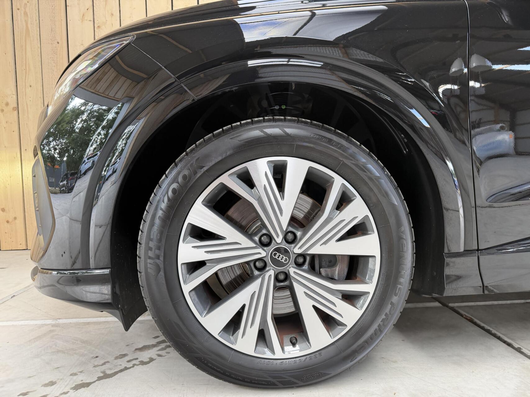 Foto van Audi Q4 40 E-tron