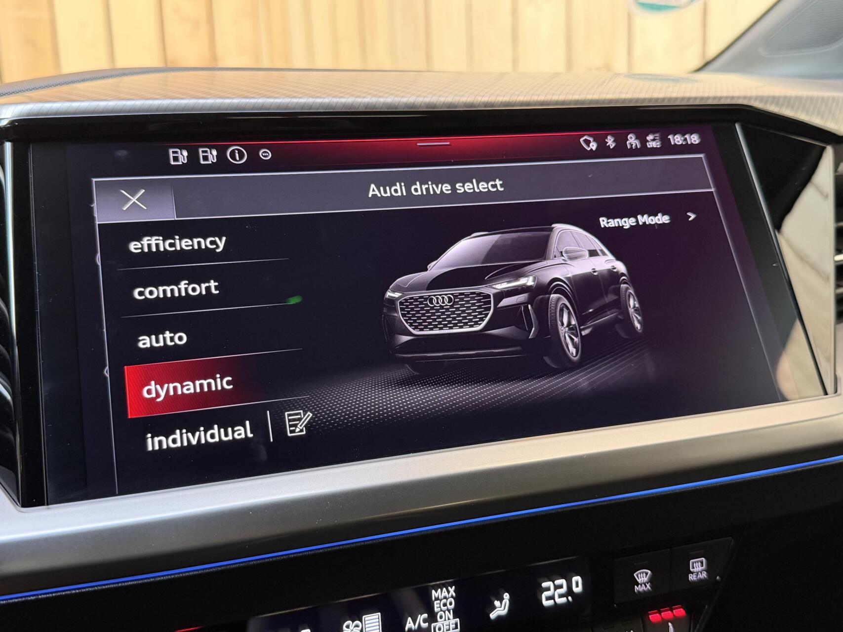 Foto van Audi Q4 40 E-tron
