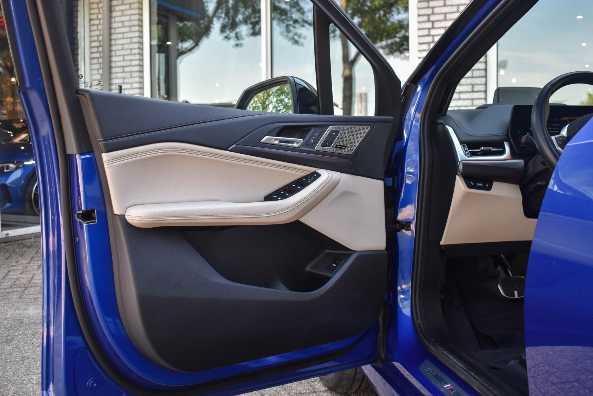 Foto van BMW 230e xDrive Active Tourer
