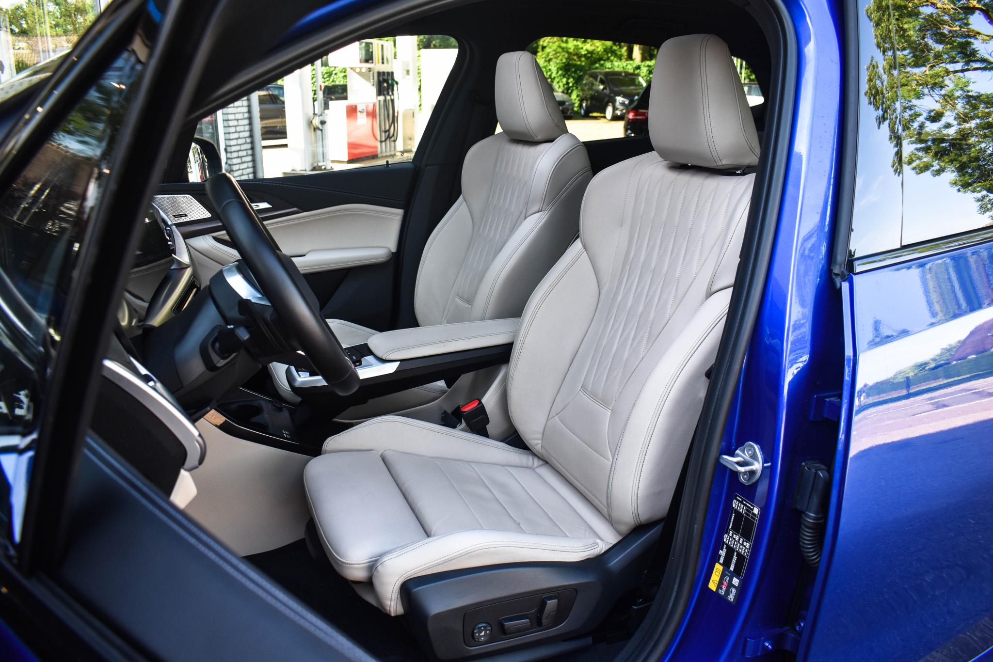 Foto van BMW 230e xDrive Active Tourer