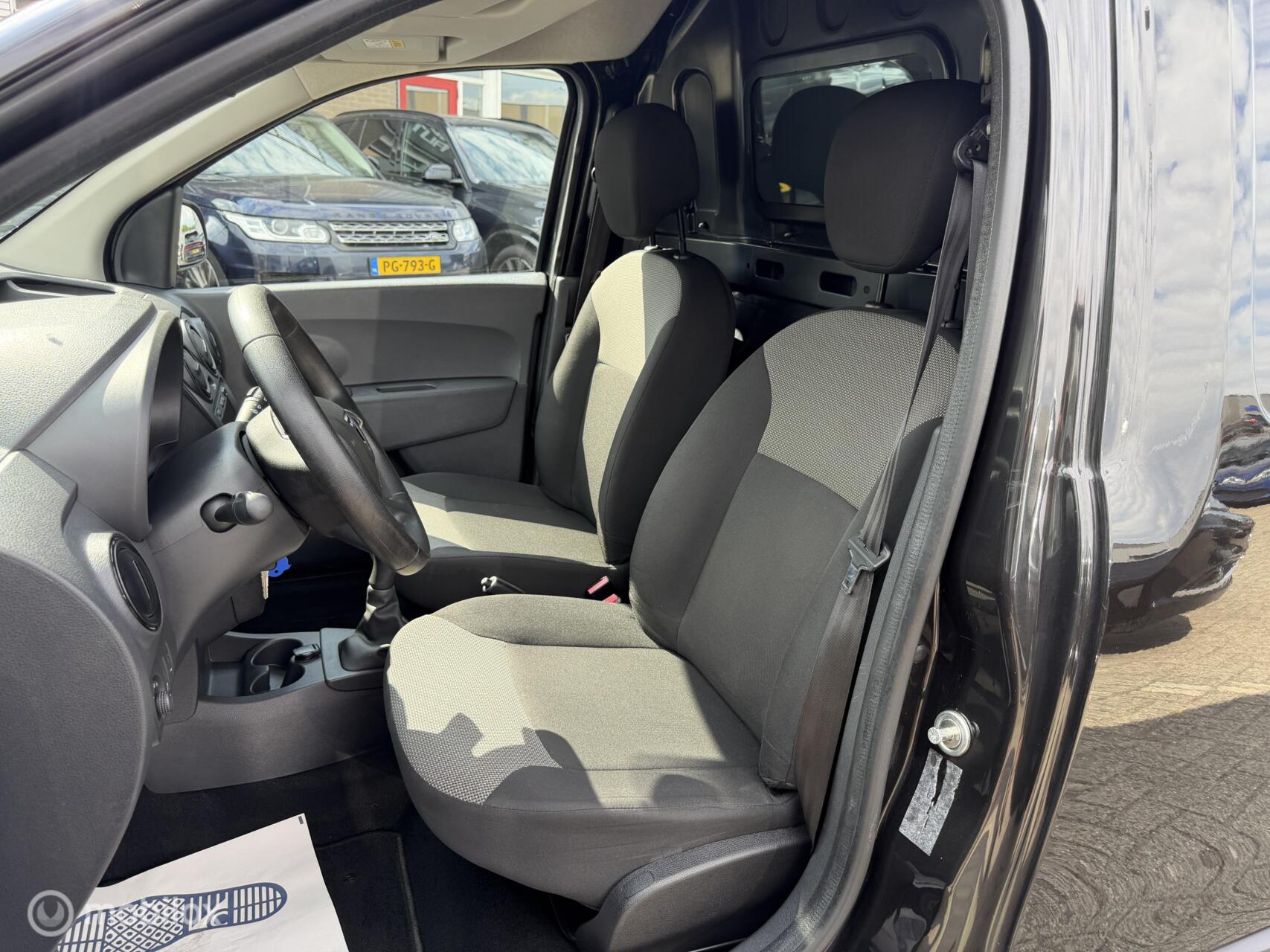 Foto van Dacia Dokker